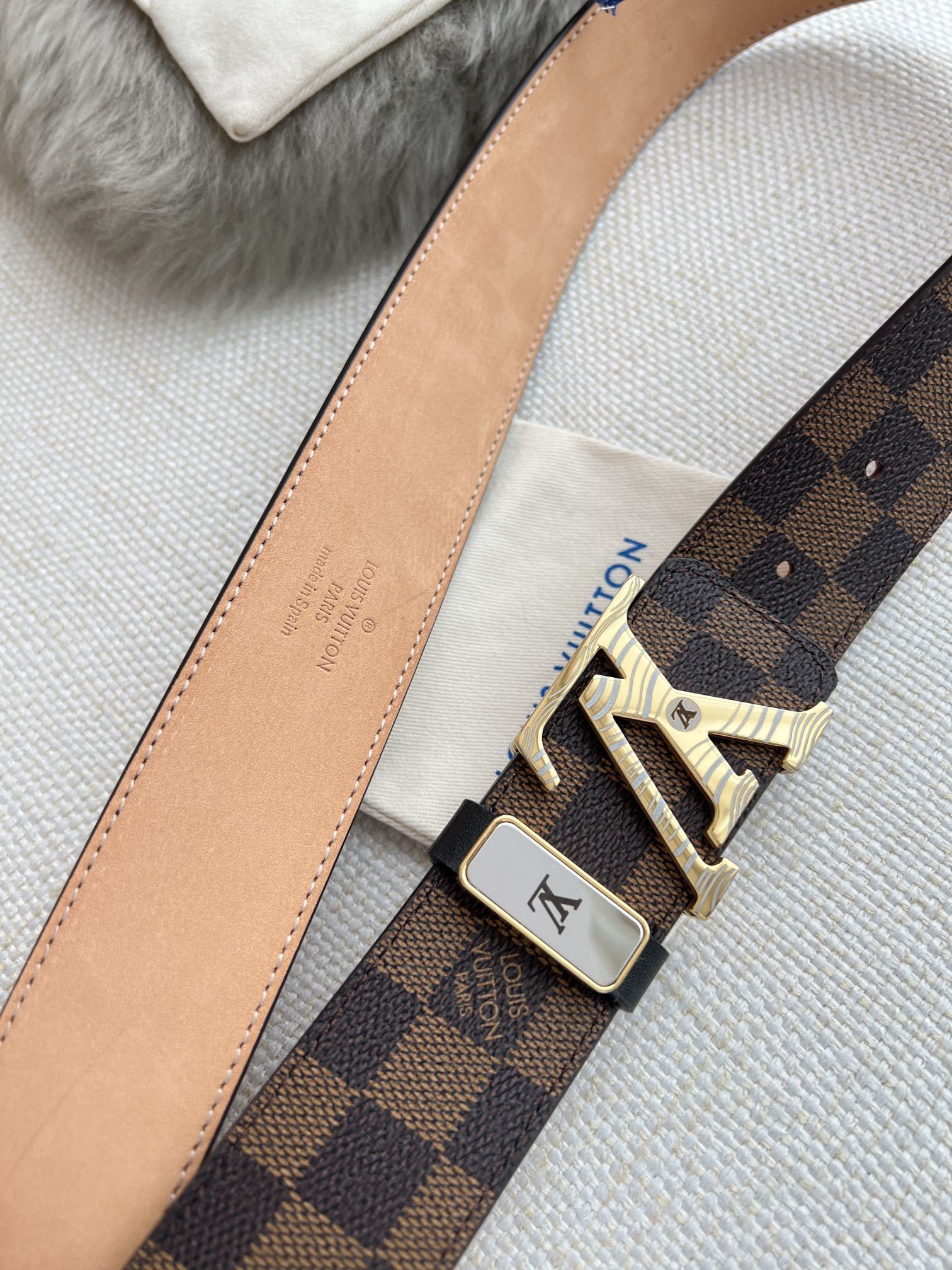 品名LV..路易..威登️腰带皮带原