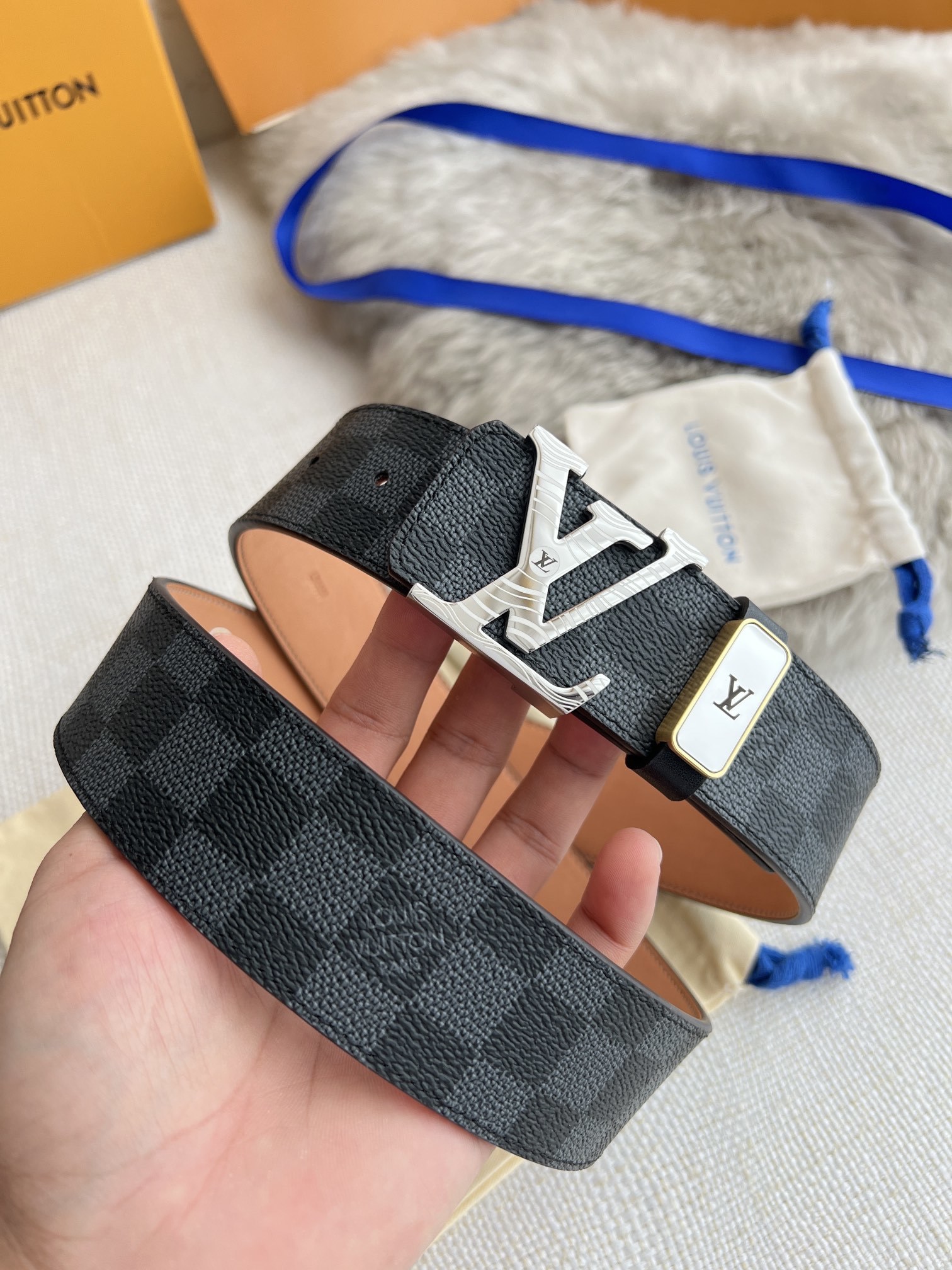 品名LV..路易..威登️腰带皮带原