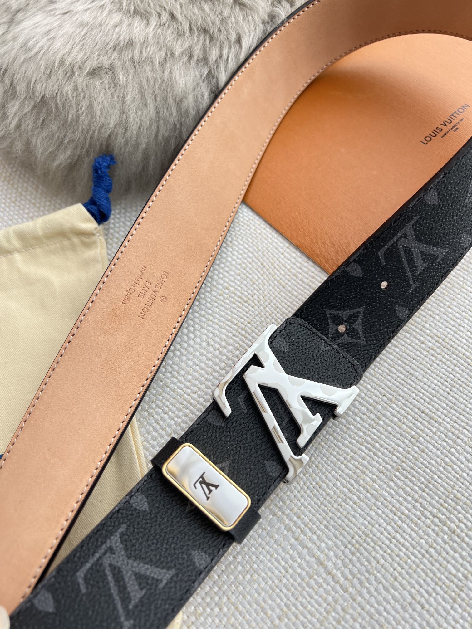 品名LV..路易..威登️腰带皮带原