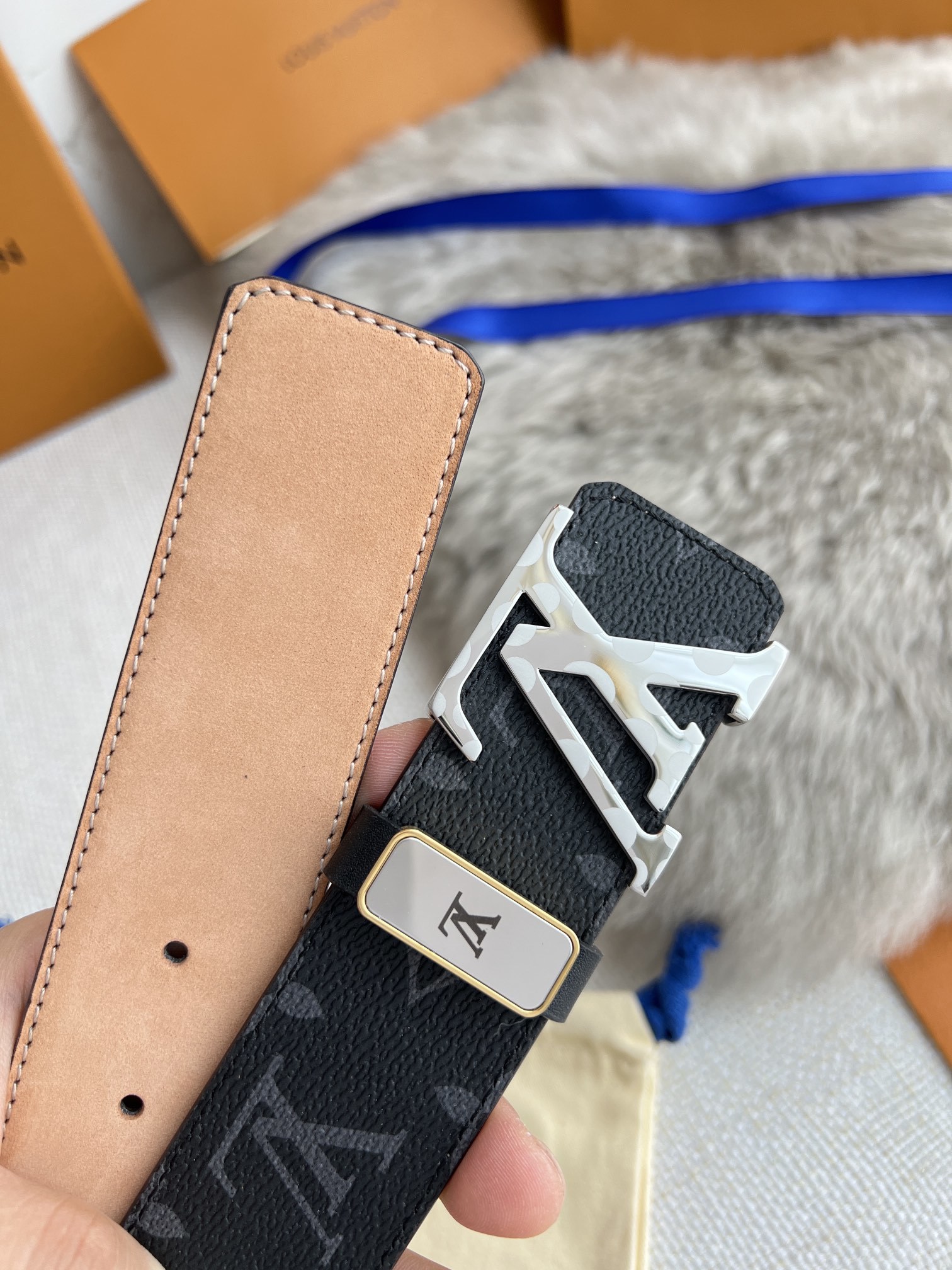 品名LV..路易..威登️腰带皮带原