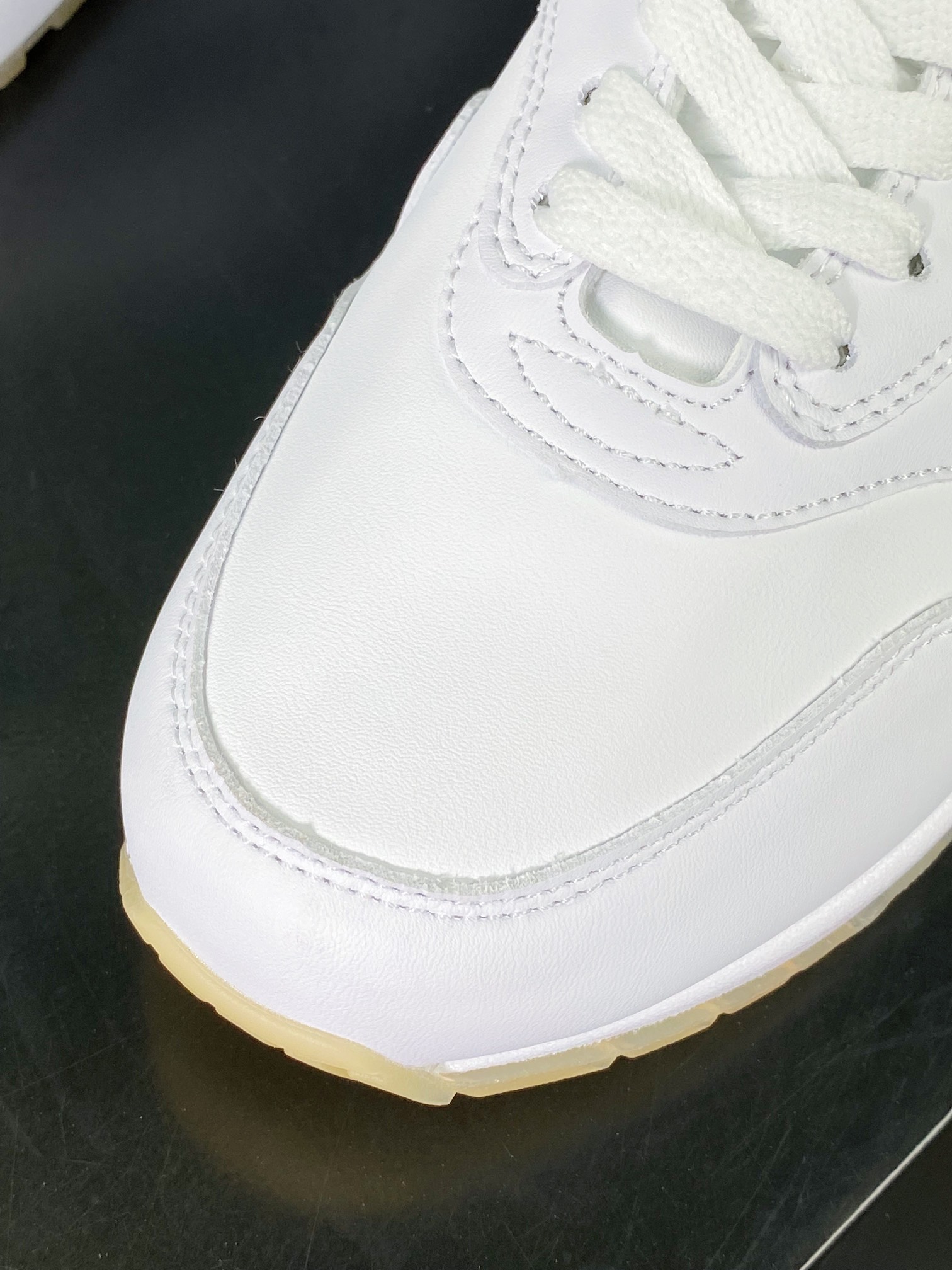 240  Air Max 1 Premium”Jewel/White/Black”初代复古气垫慢跑鞋“皮革蓝白小钩”918354-100