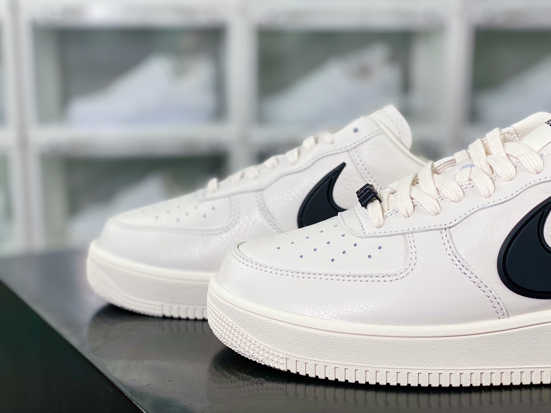 380  Air Force 1 Low SP”Phantom”空军一号宽底版系列低帮板鞋“联名米白黑大钩”DV3464-002