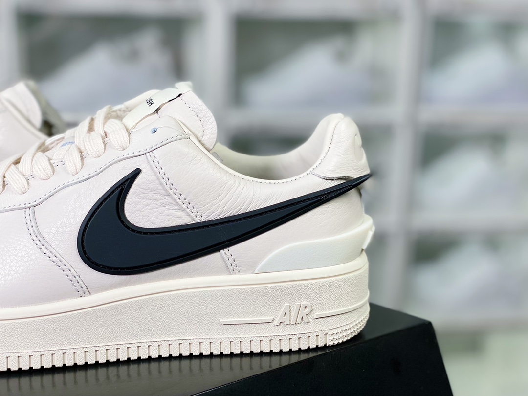 380  Air Force 1 Low SP”Phantom”空军一号宽底版系列低帮板鞋“联名米白黑大钩”DV3464-002