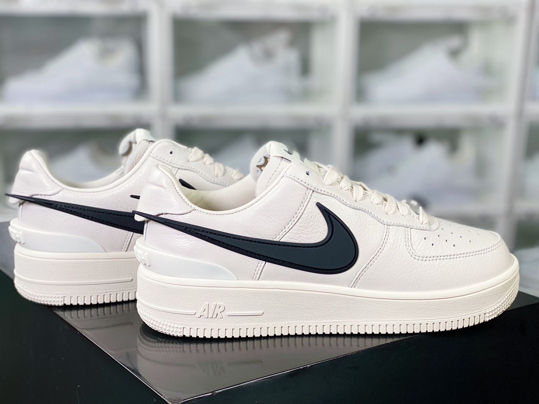 380  Air Force 1 Low SP”Phantom”空军一号宽底版系列低帮板鞋“联名米白黑大钩”DV3464-002