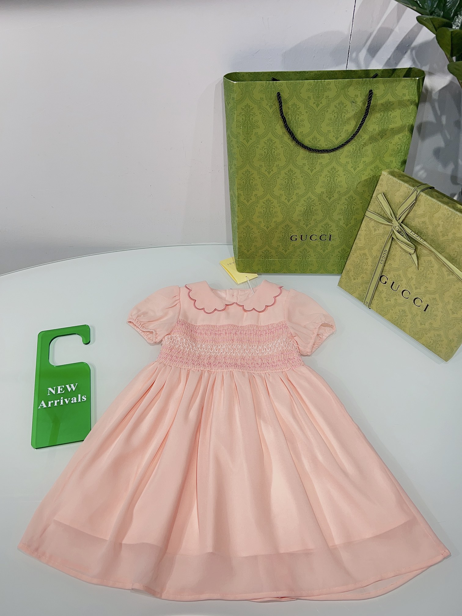 Vestido de hadas personalizado original de mostrador, proceso de fruncido de trabajo pesado, diseño de cuello muñeca bo…