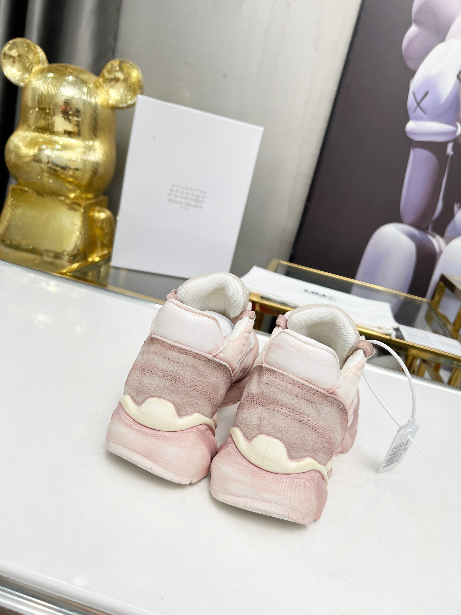 P320 Modelos de pareja Maison Margiela-Margiela muestran nuevos MM6 lavados vintage viejos zapatos c