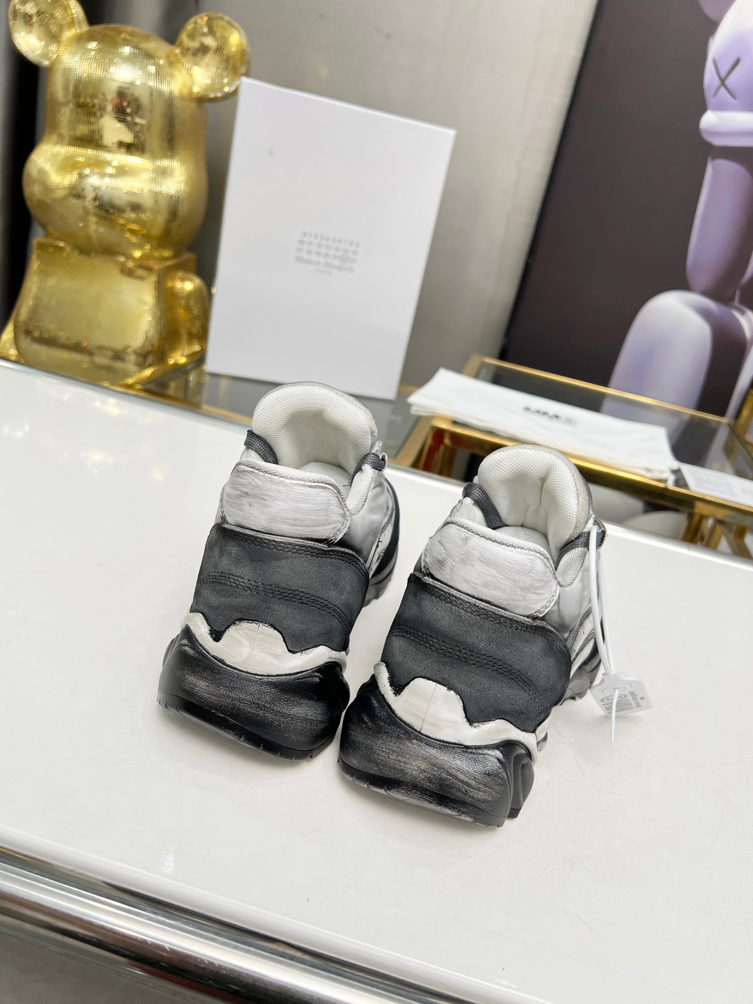 P320 Modelos de pareja Maison Margiela-Margiela muestran nuevos MM6 lavados vintage viejos zapatos c