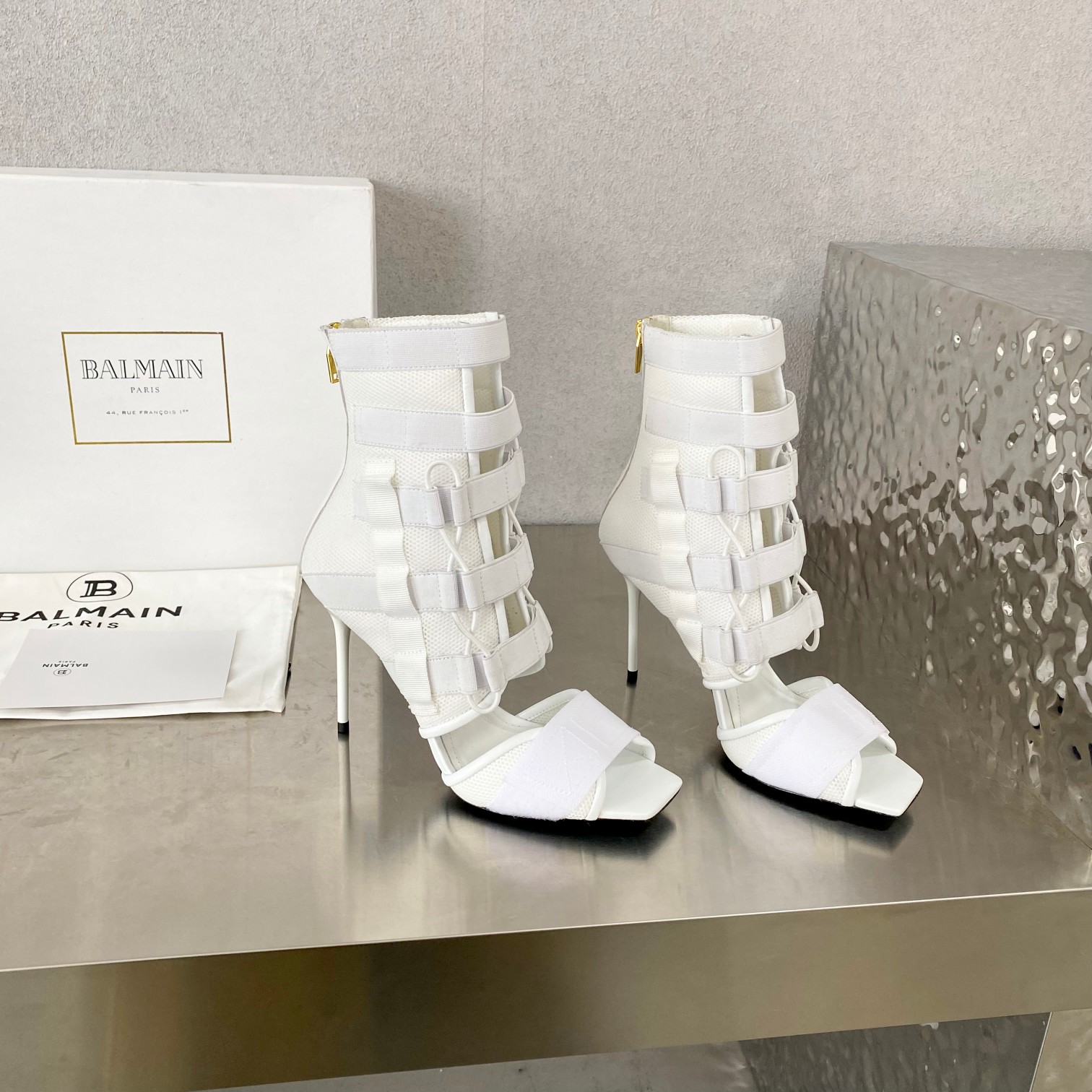 Balmain Scarpe Sandali Pelle bovina Cuoio genuino Lavorazione a maglia di pecora Collezione Primavera/Estate Fashion