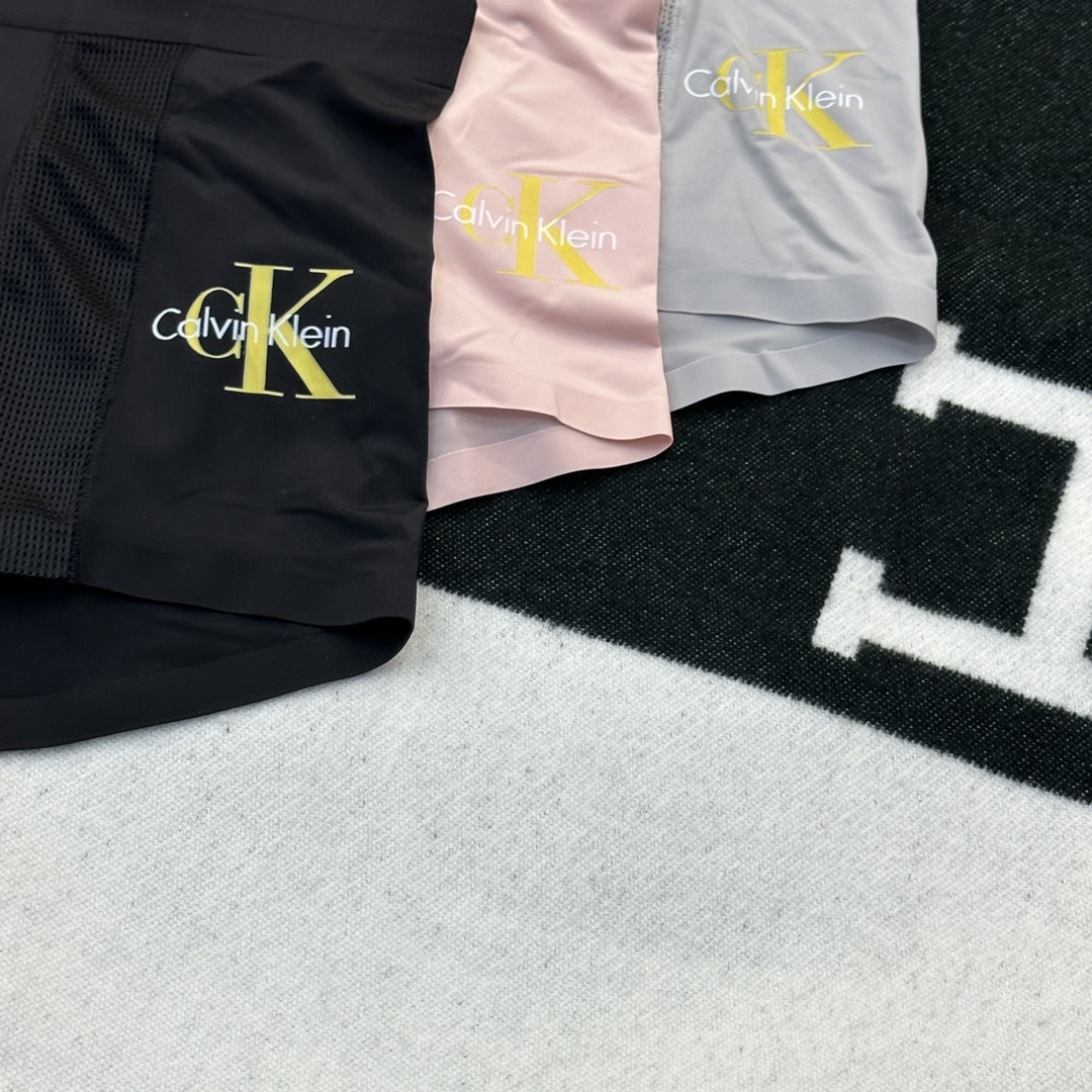 ꫛꫀꪝGo新品CK/CalvinKlein独家首发最新版新品无痕冰丝面料平角内裤礼盒装无感男士内裤！礼盒