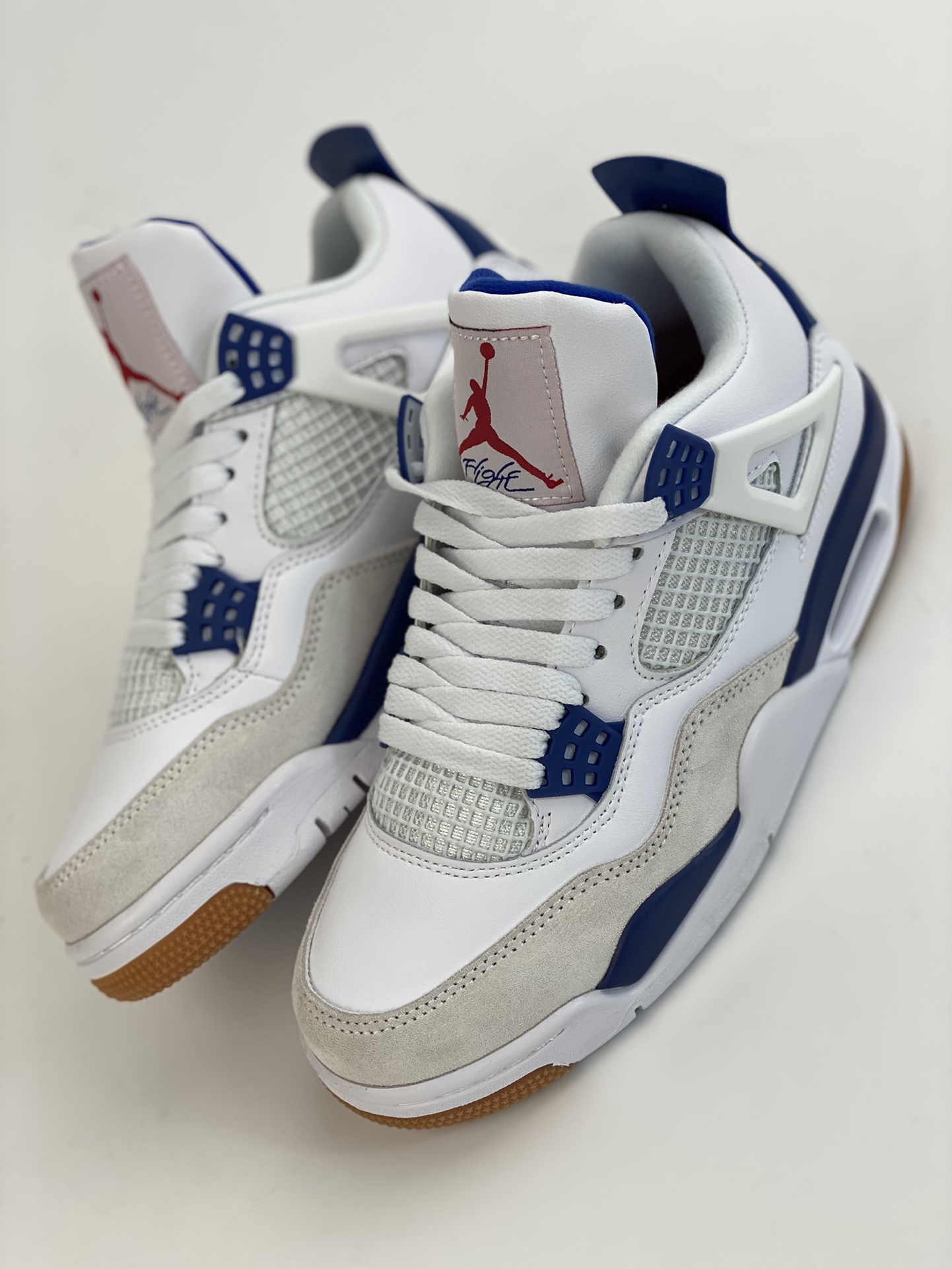 Nike SB x Air Jordan 4 Retro White Blue DR5415-103