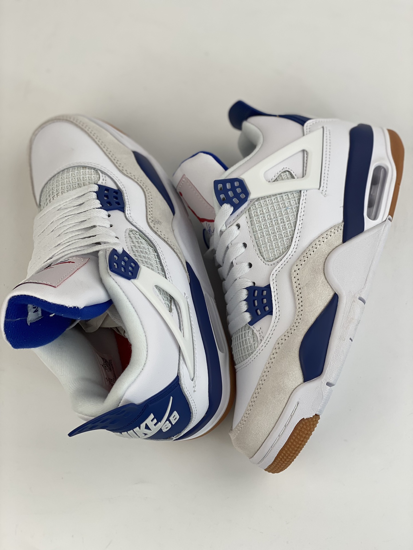 Nike SB x Air Jordan 4 Retro White Blue DR5415-103