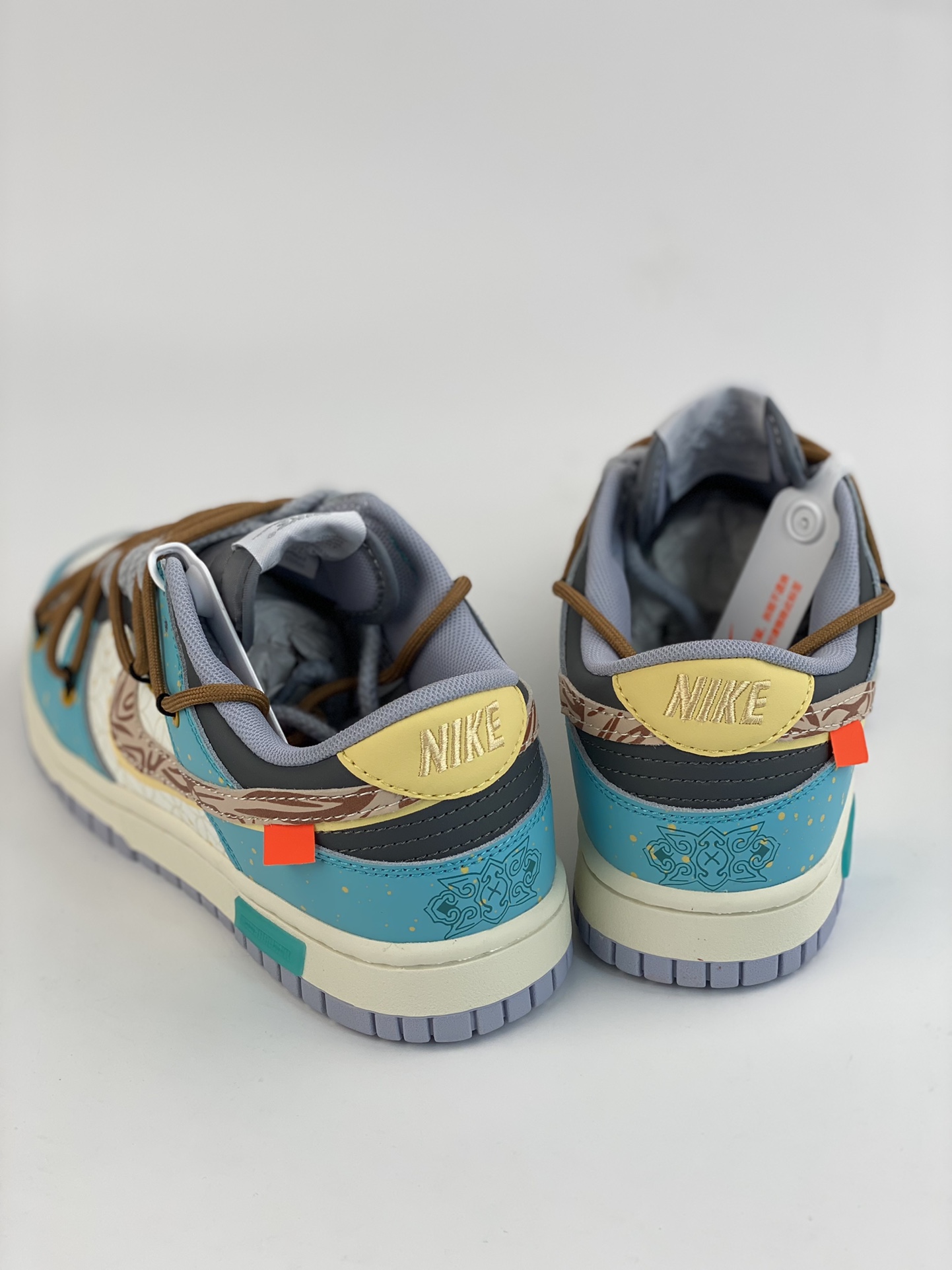 200 NIKE SB Dunk Low 白蓝绑带 DJ6188-003
