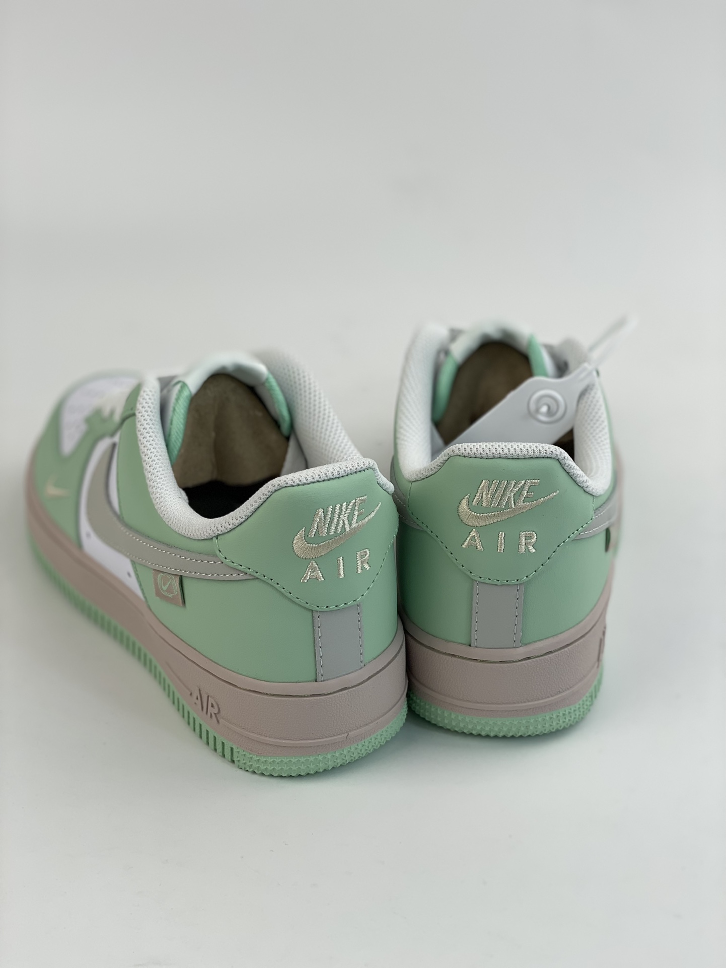 240 Nike Air Force 1 Low 07 拼接抹茶绿 DB3301-099