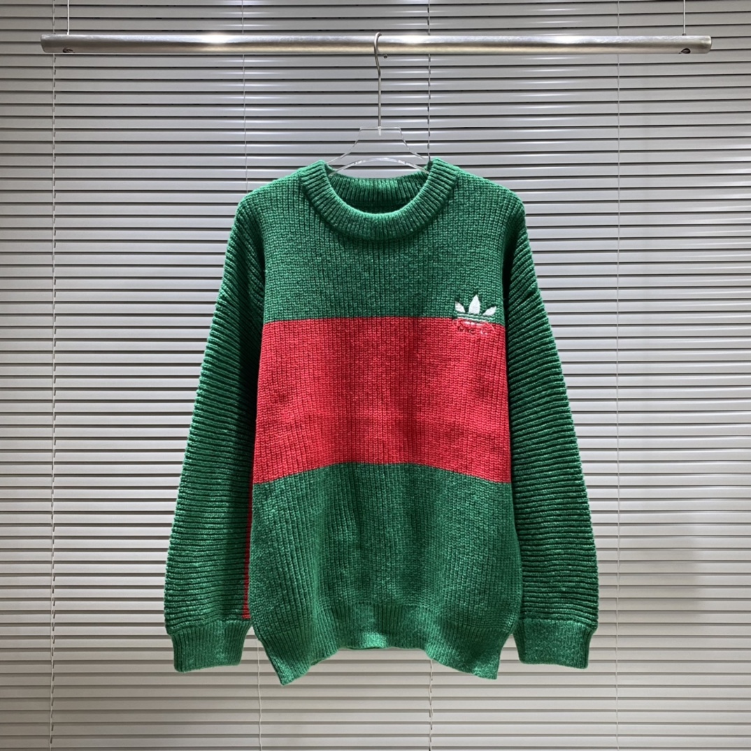 Suéter de cuello redondo con pequeño logo bordado G y trébol GU, color: verde, tallas: S M L XL XXL