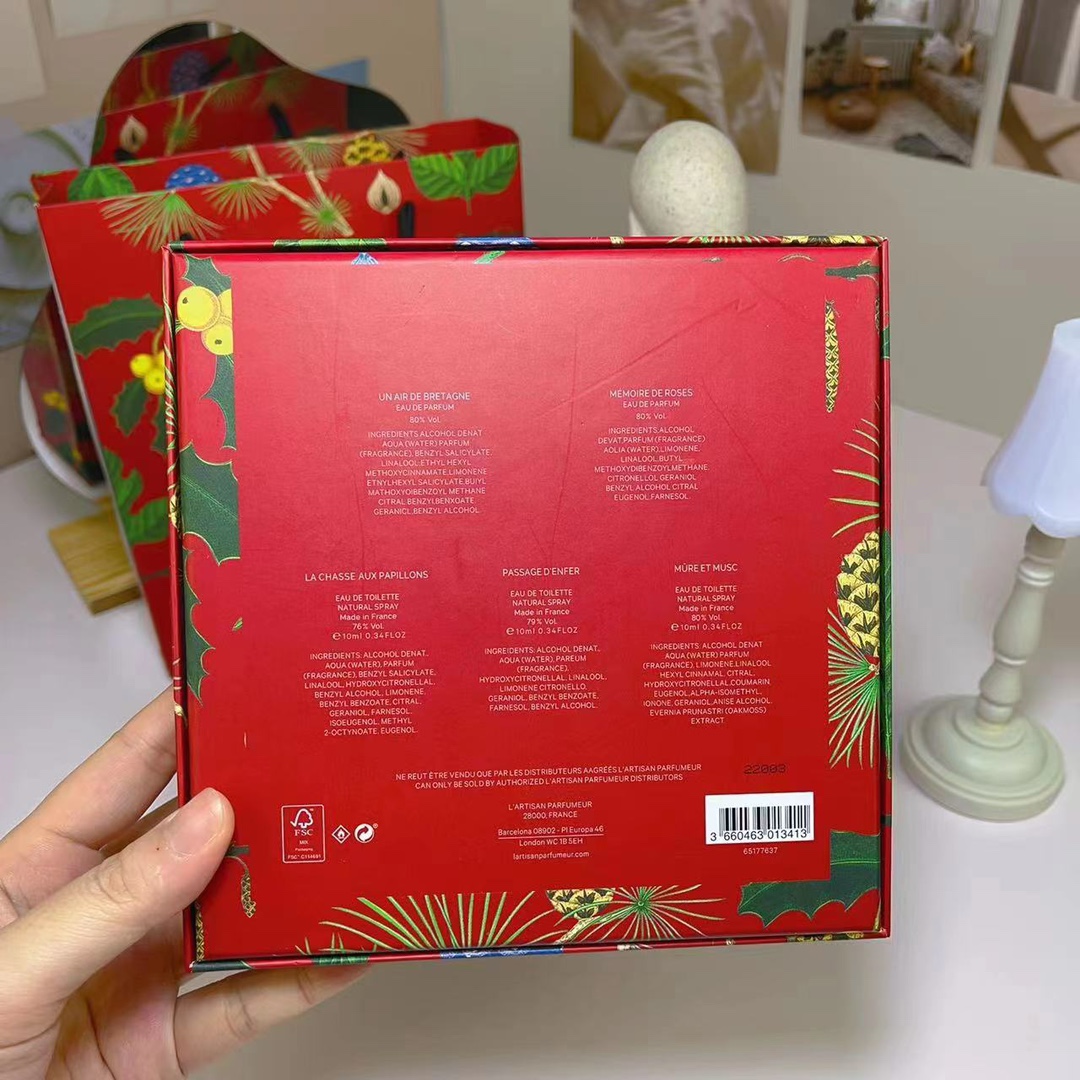 L'Artisan Parfumeur Holiday Limited Edition Travel Perfume Set - 5 x 10ml 4 i1682931815 5702 3