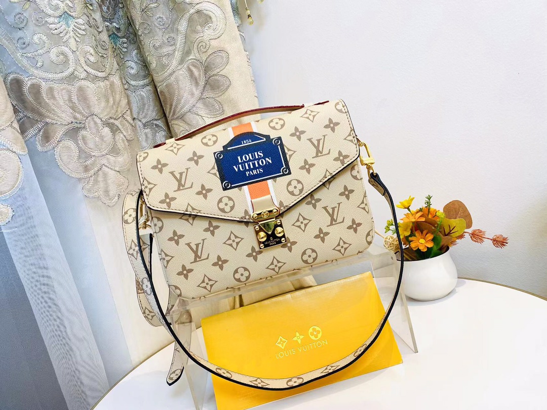 Louis Vuitton LV Pochette MeTis Handbags Messenger Bags Gold Yellow Monogram Canvas Cowhide M40788