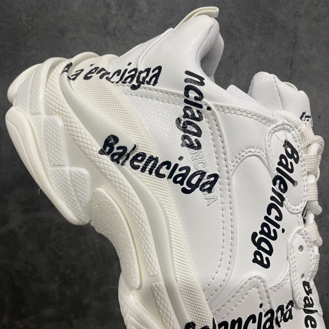 i8 pure original version Balenciaga Triple S barrage full of white characters