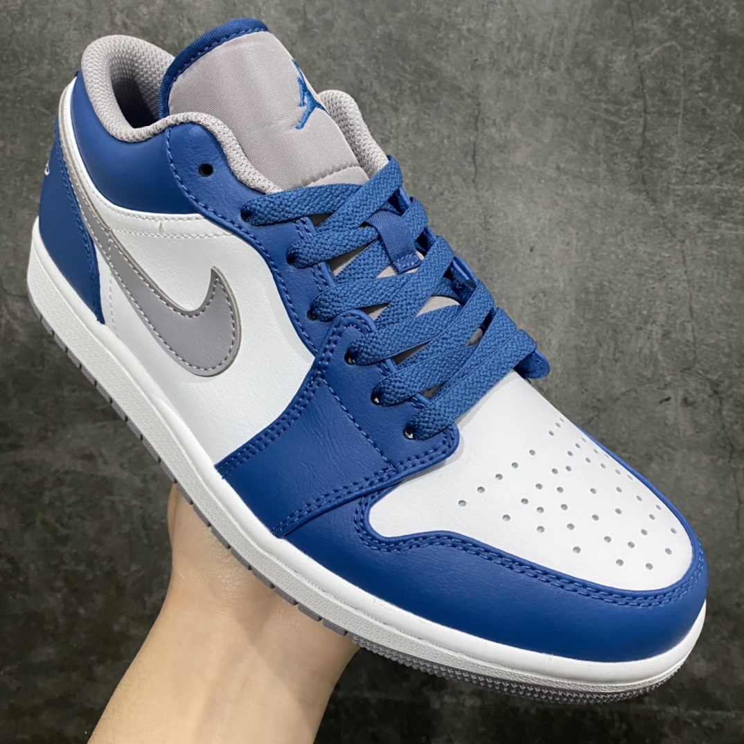 图片[3]-DT版本Air Jordan AJ1 Low白蓝n市场最强版 全部原鞋开发 原楦原纸板开发 全鞋电脑针车 原厂内置全掌气垫 原盒内在原标 唯一Zp原版鞋带绑法 免检产品 全新2022版型 全头层皮料 完美零毛边处理 原厂配置全掌气垫 价格定位良心 几十个配色陆续出货货号：553558-412 尺码： 35.5 36 36.5 37.5 38 38.5 39 40 40.5 41 42 42.5 43 44 44.5 45 46-莆田鞋批发中心