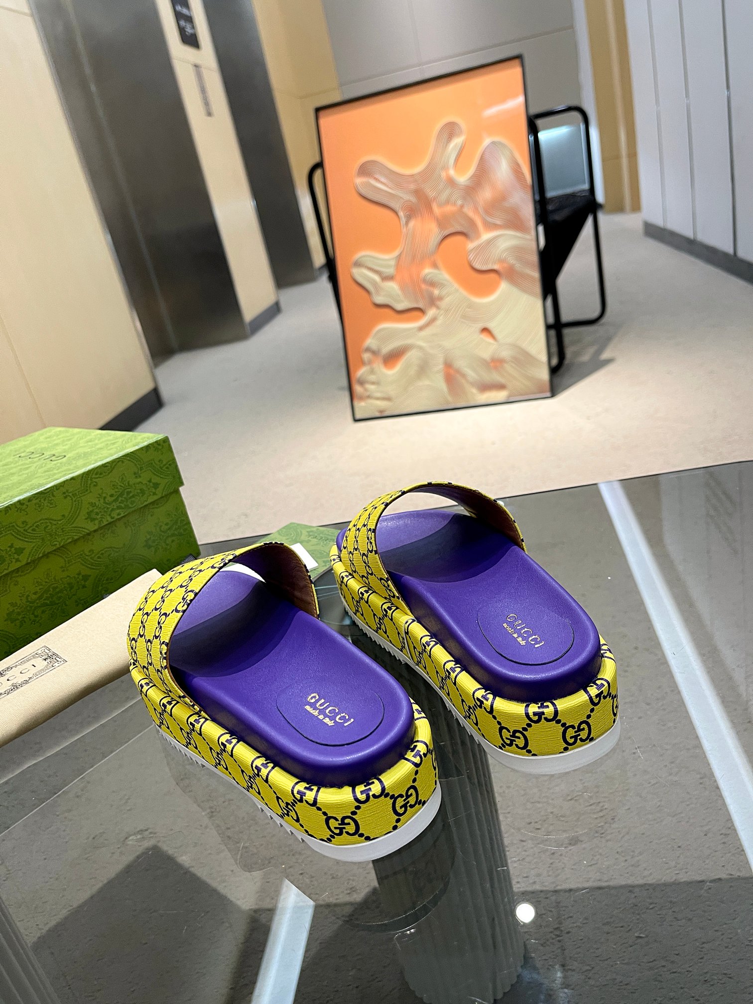 Gucci Limited Edition Platform Slides - Luxurious Style & Comfort 9 a1683004928739 4373