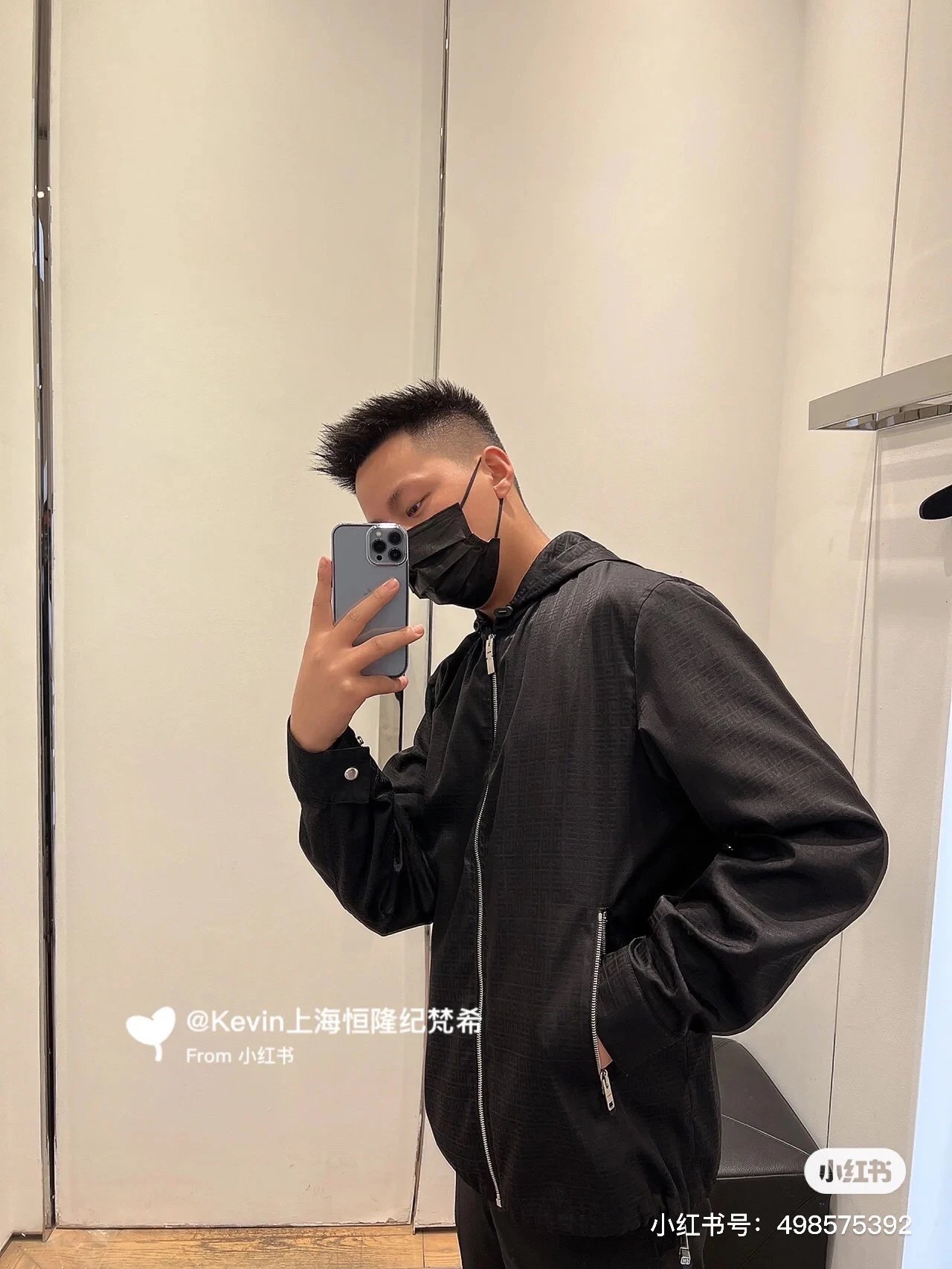 GVC Spring nylon hooded jacket with jacquard pattern. Breathable, lightweight. Black. Sizes 46-52.-Big cat