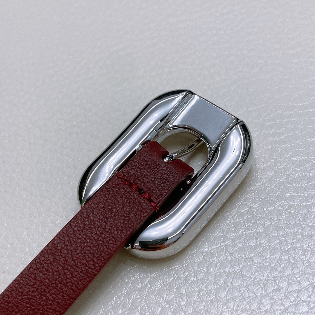 Ms. BV Calf Skin Link Belt Purchase Guide: Sizes, Material, and Buckle Details - 图片 3