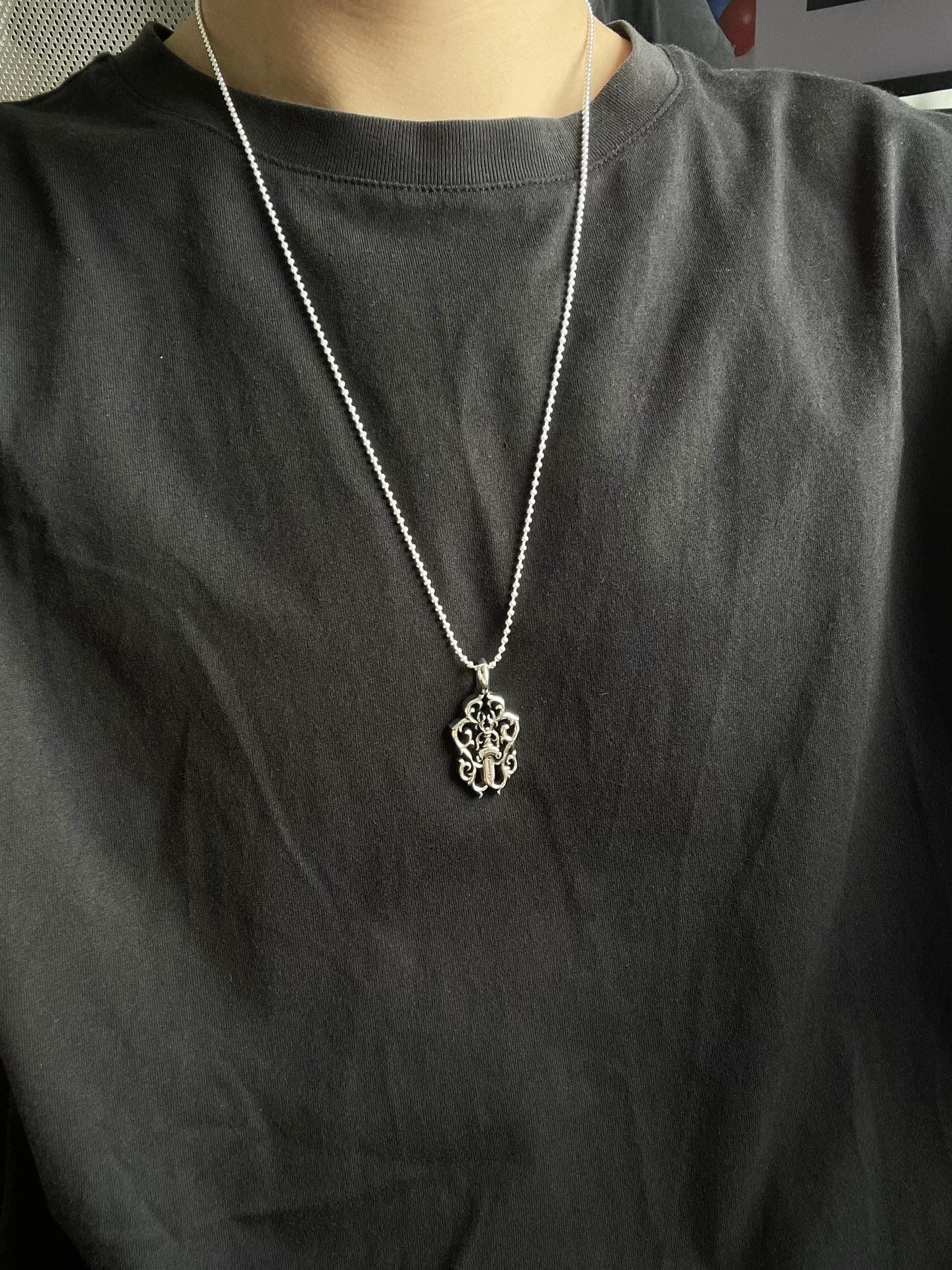 Chrome Hearts 克罗心 藤蔓宝剑吊坠项链