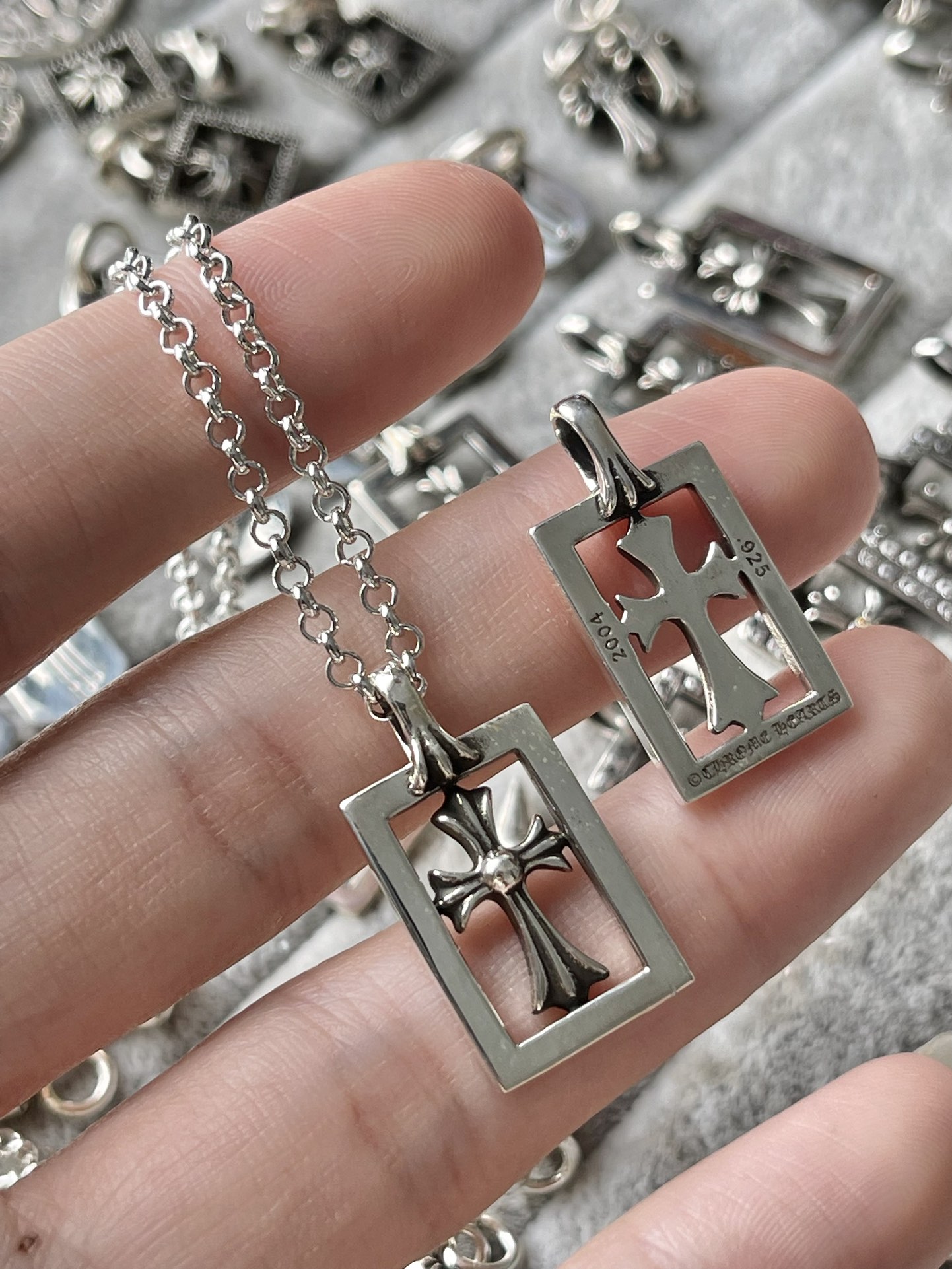Chrome Hearts 克罗心 镂空十字架吊坠项链