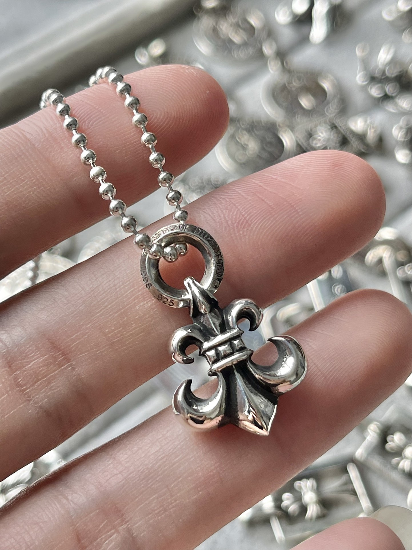 Chrome Hearts 克罗心 圆环童军花吊坠项链