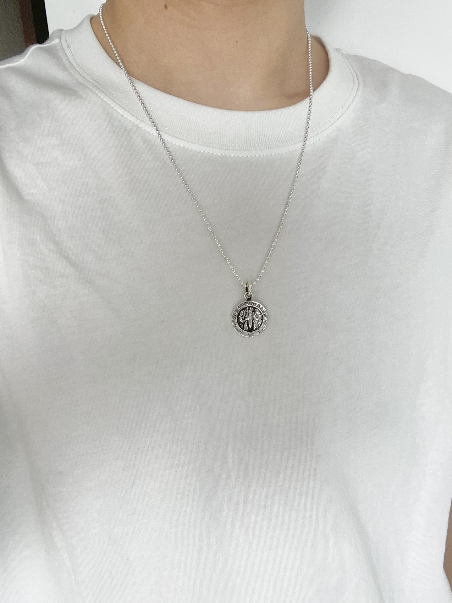 Chrome Hearts 克罗心 宝剑天使圆盘吊坠项链