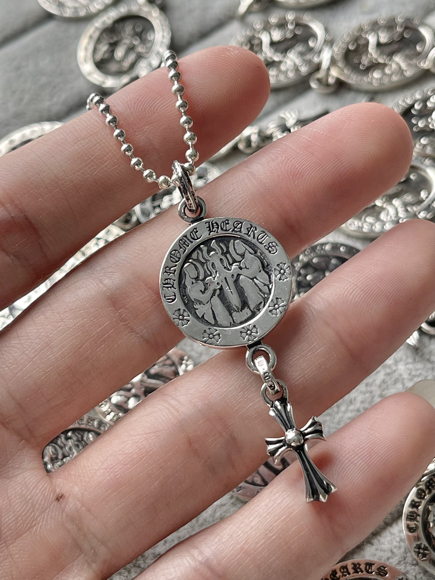 Chrome Hearts 克罗心 天使圆盘吊十字架 项链