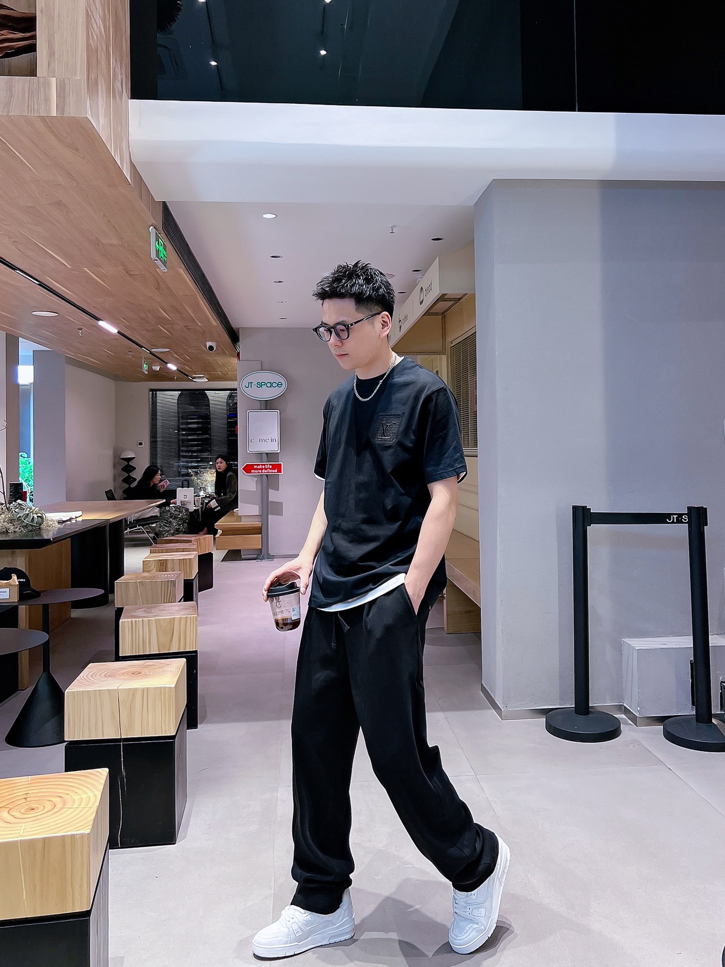 路易威登 Louis Vuitton 高定典藏名品高定成衣时装外套连衣裙衬衫T恤 #E03A65F4 8