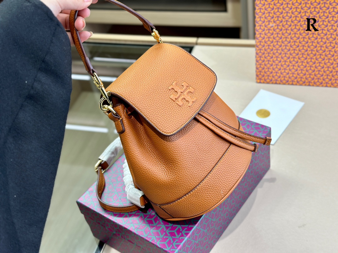 “Toriborg’s New Kira Double Shoulder Bag: Lightweight and Stylish at 20.18 cm” - 图片 2