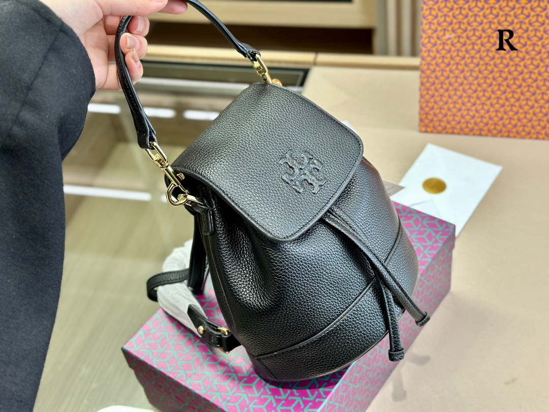 “Toriborg’s New Kira Double Shoulder Bag: Lightweight and Stylish at 20.18 cm”