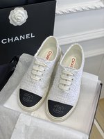 Chanel Skateboard Shoes Canvas Shoes Black White Splicing Canvas Spring/Summer Collection Vintage