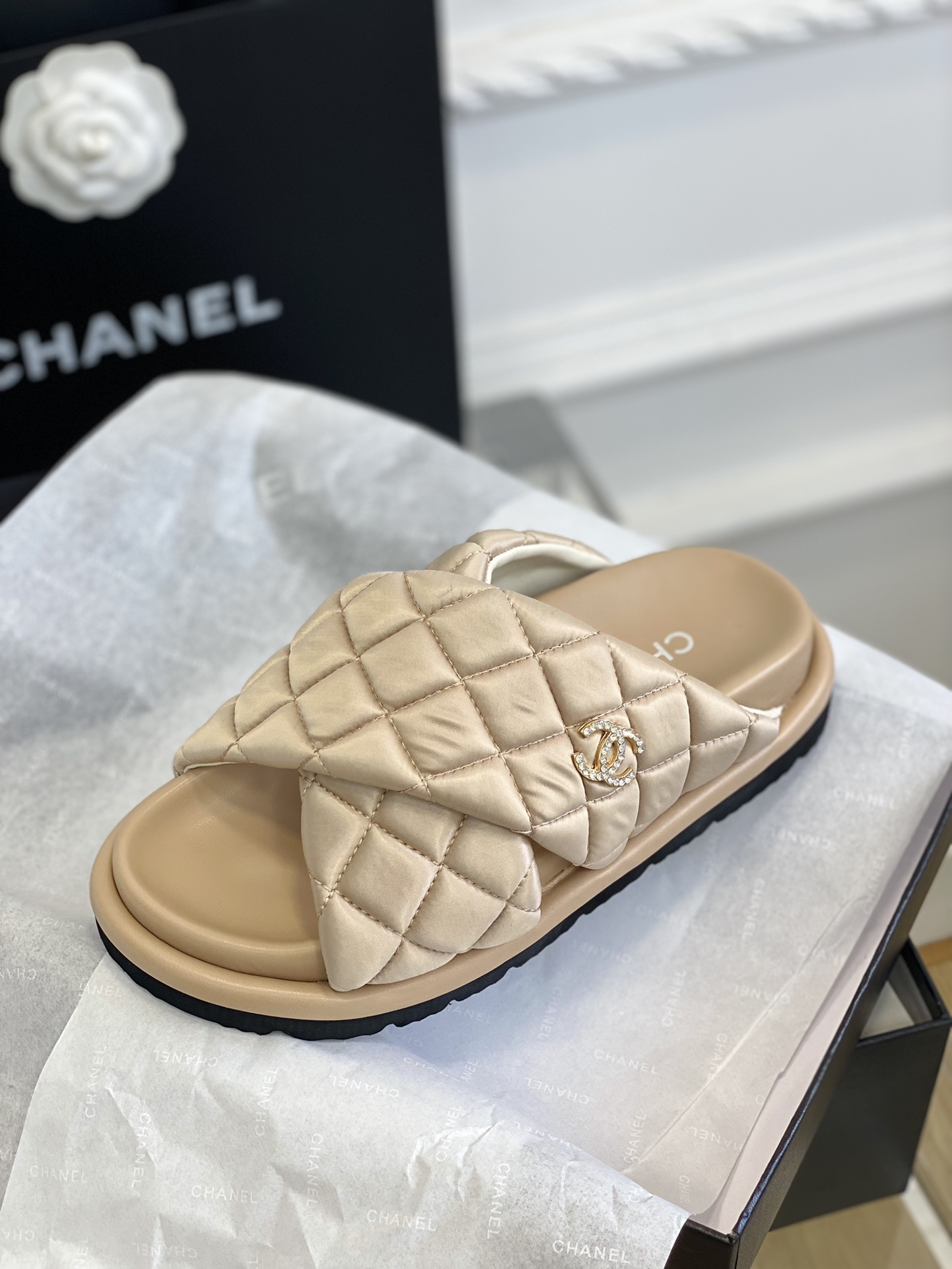 Chanel23春夏新品菱格魔术贴厚