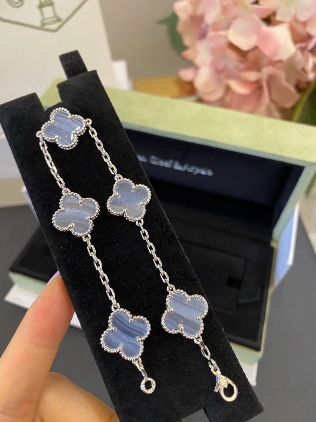 Jade Marrow Five Flower Bracelet Gentle and WhiteningFresh and elegant - Jewelry 3