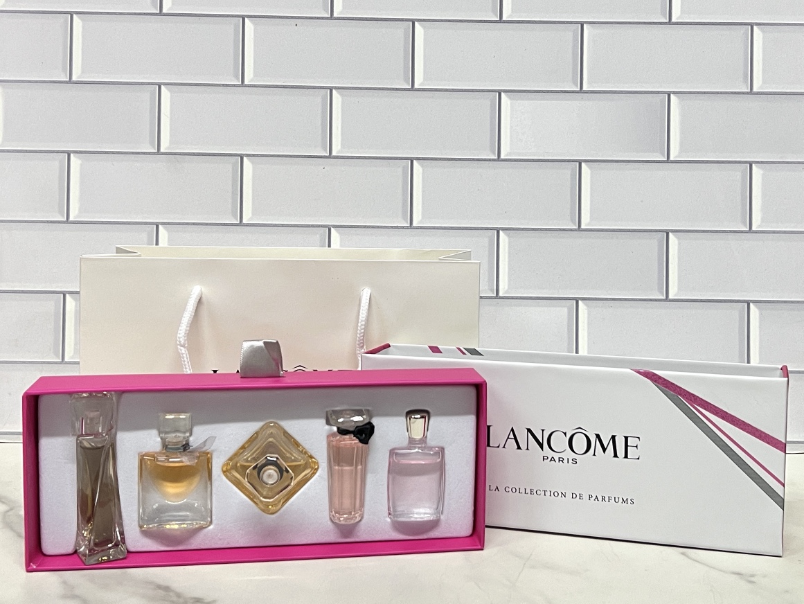 Lancôme Miniature Perfume Set - 5 Q-Version Fragrances with Gift Bag 1 i1683046138 7569 0