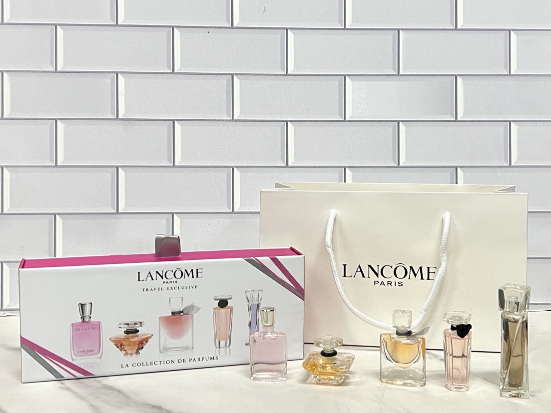 Lancôme Miniature Perfume Set - 5 Q-Version Fragrances with Gift Bag 2 i1683046138 7750 1
