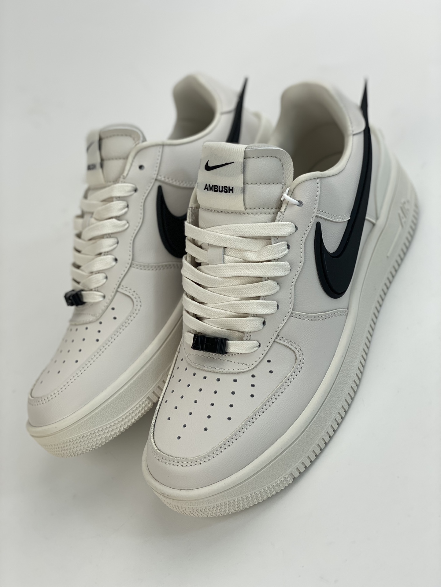 260 Ambush x Nike Air Force 1'07 Low ”white” 联名款  DV3464-002