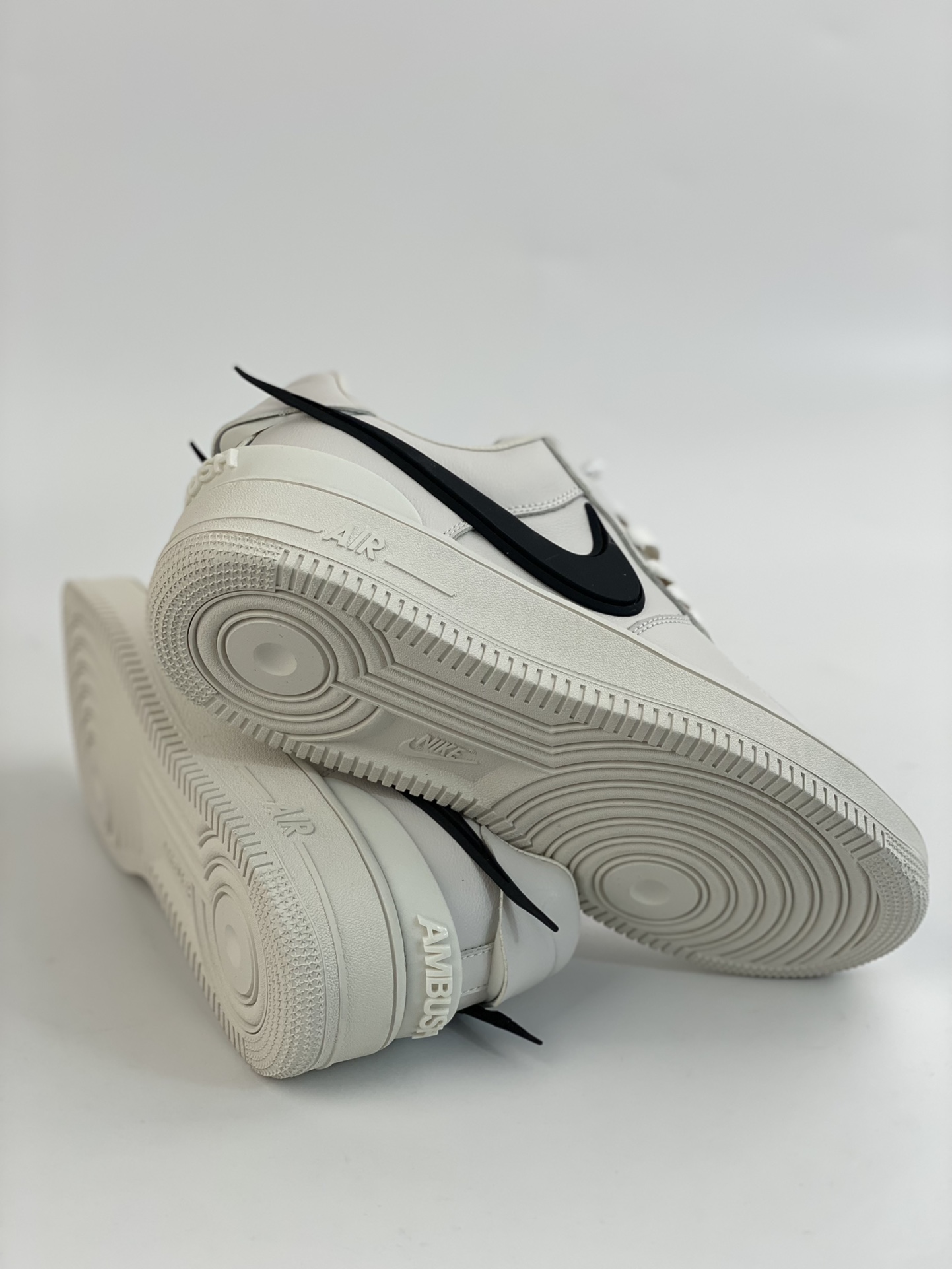 260 Ambush x Nike Air Force 1'07 Low ”white” 联名款  DV3464-002