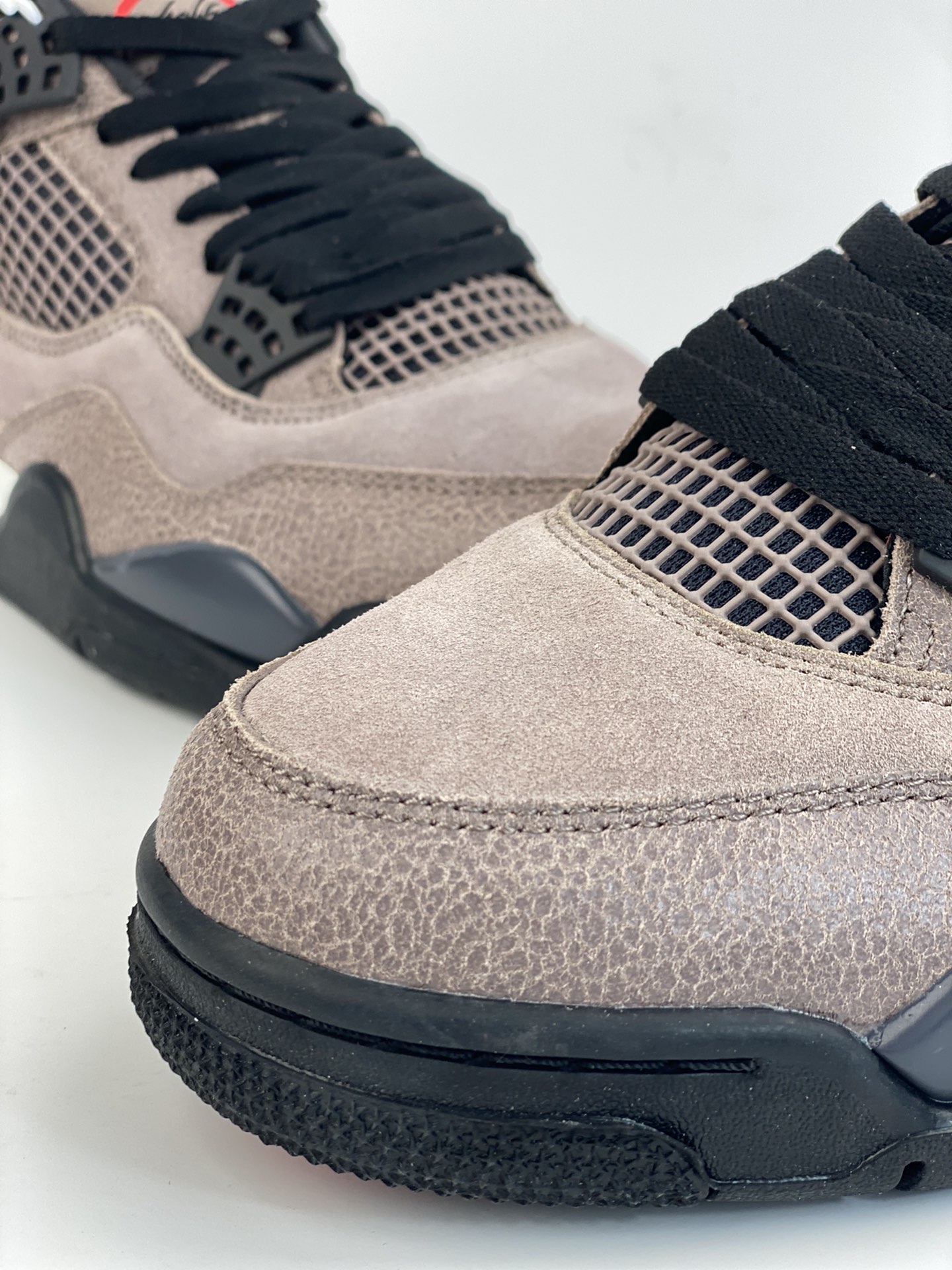 240 Air Jordan 4 Retro 麂皮摩卡黑棕 DB0732-200