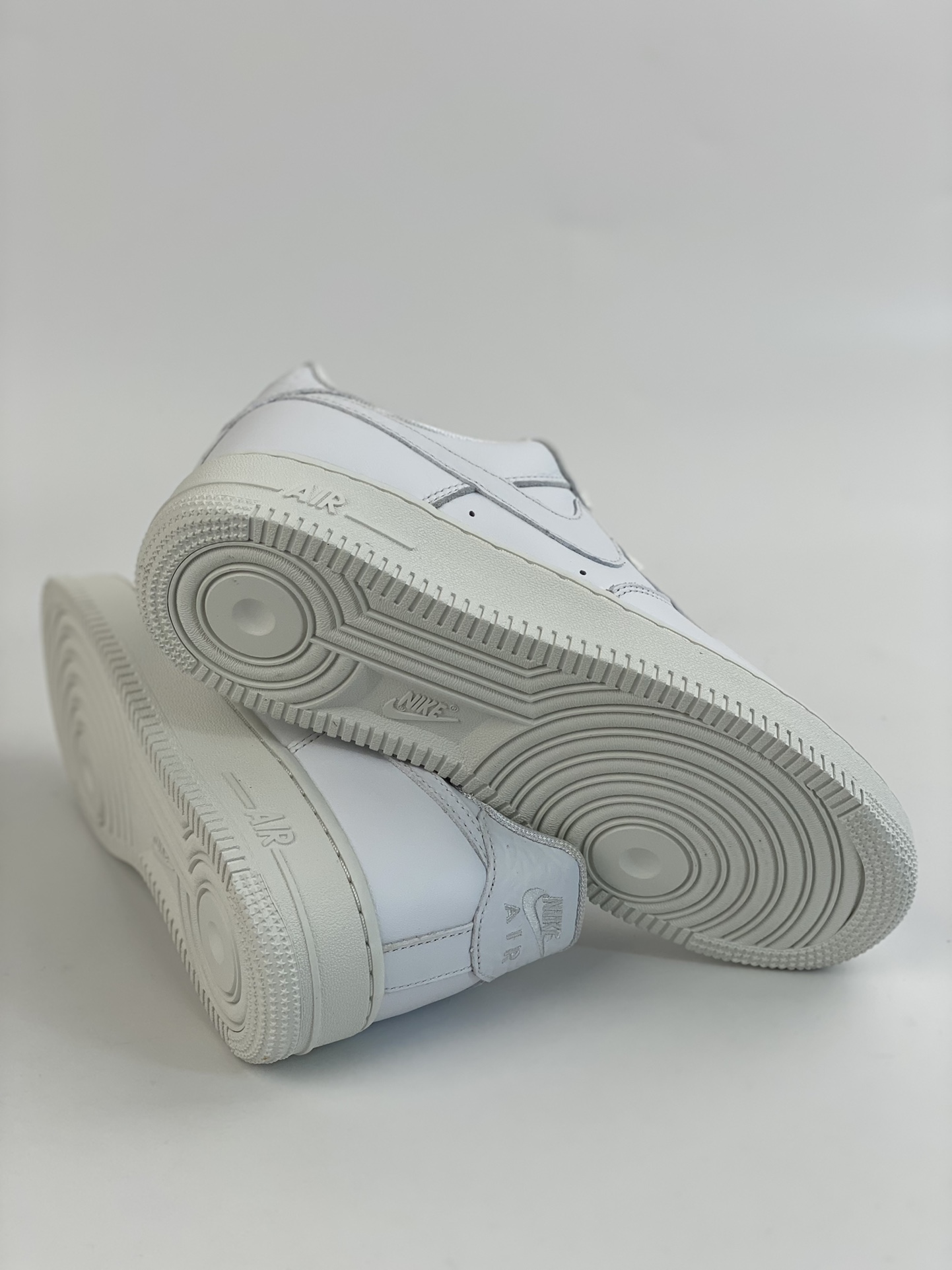 200 Nike Air Force 1 Low 07 白宝石 CZ8101-100