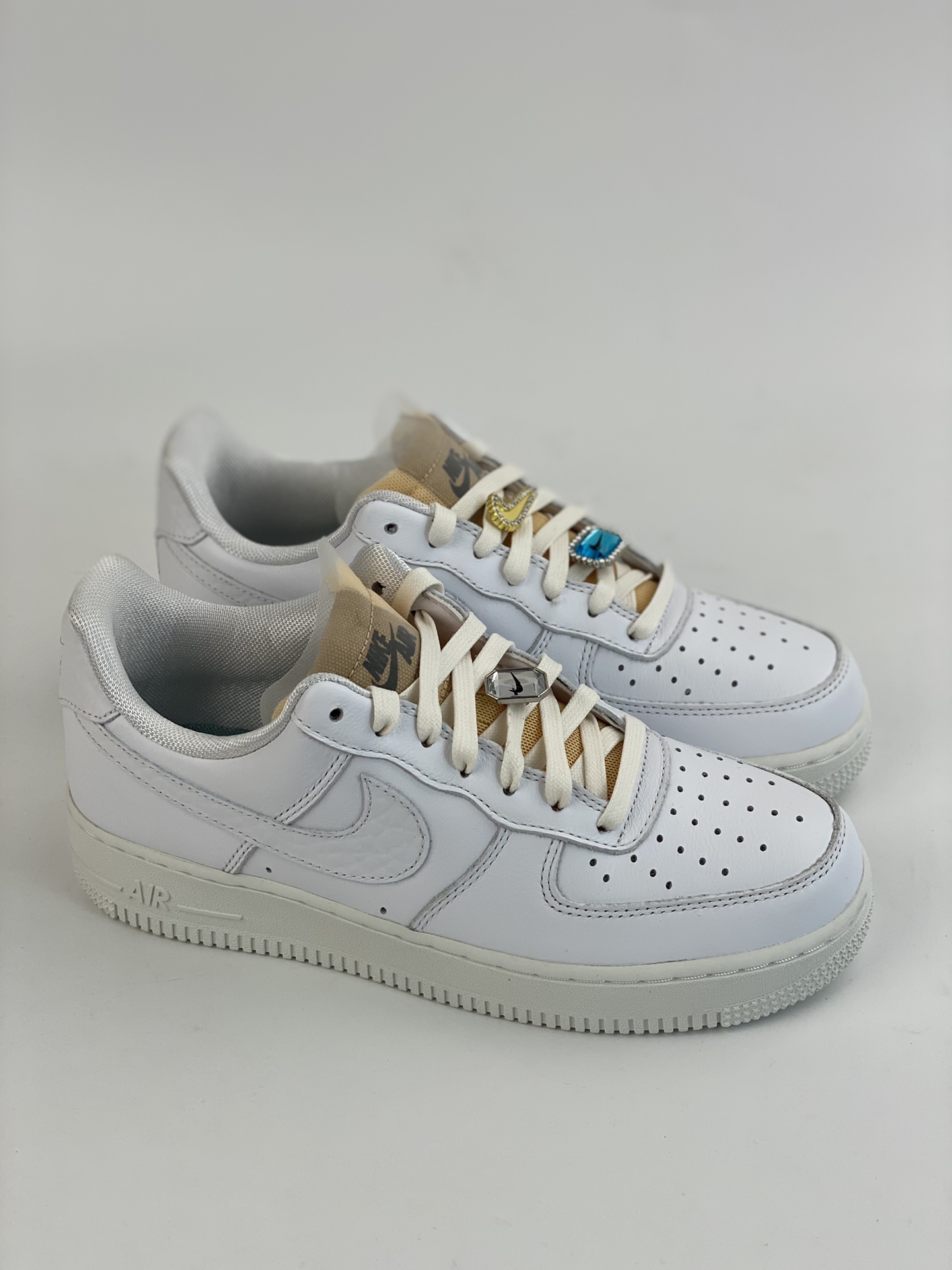 200 Nike Air Force 1 Low 07 白宝石 CZ8101-100