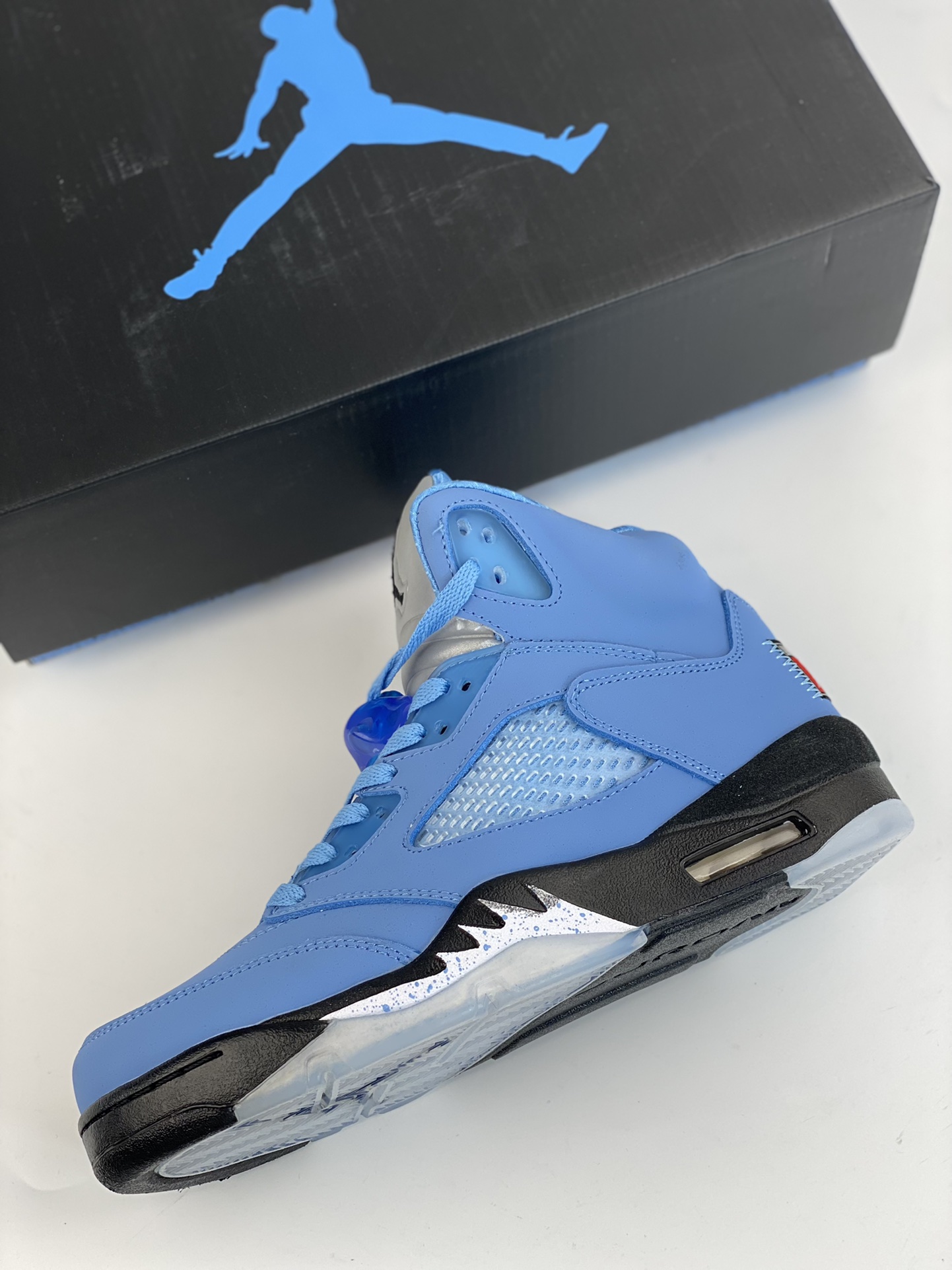 Air Jordan 5 Retro UNC North Carolina Blue DV1310-401