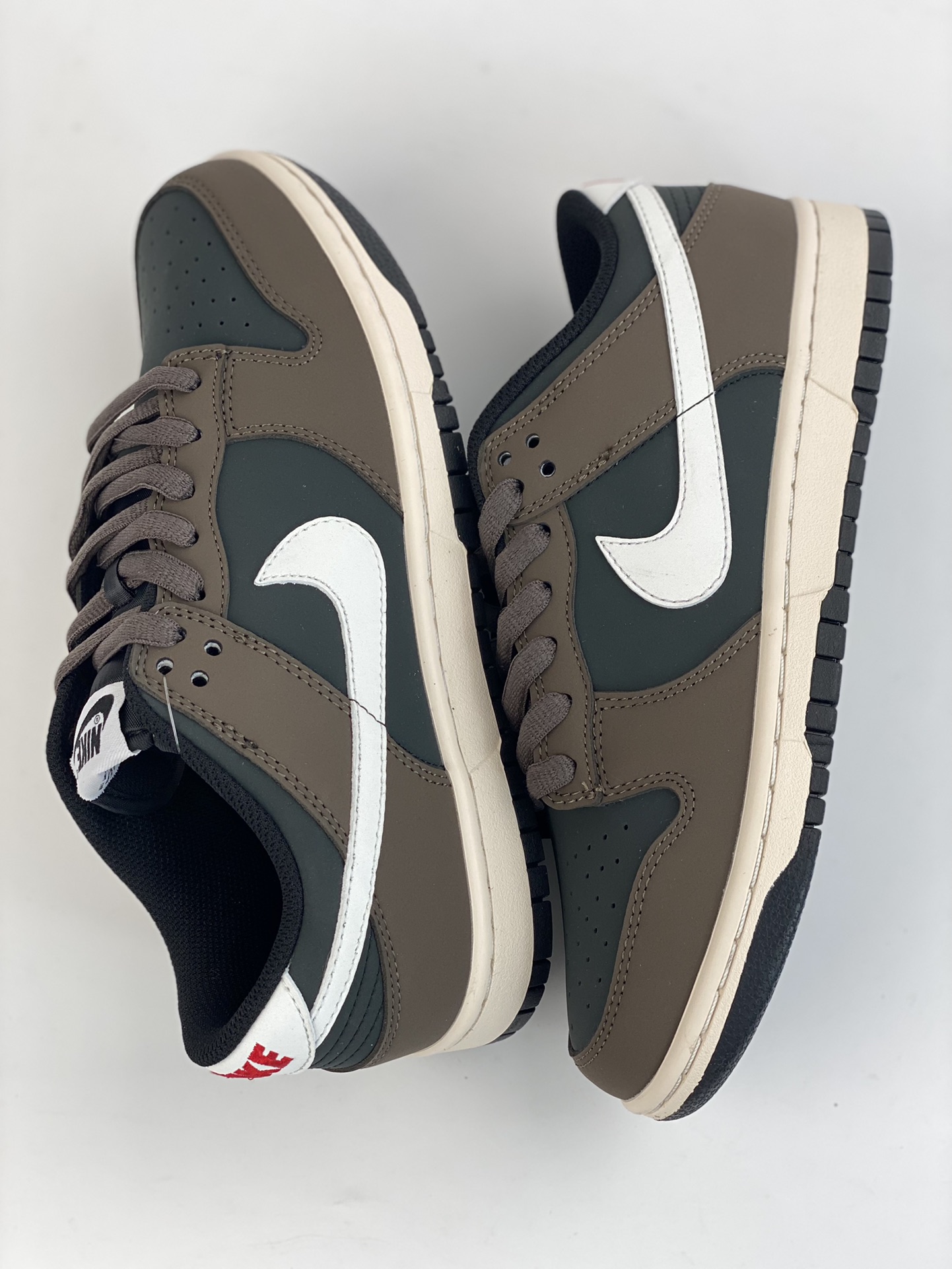 280 Nike SB Dunk Low 大友克洋麂皮摩卡黑 MG3656-038