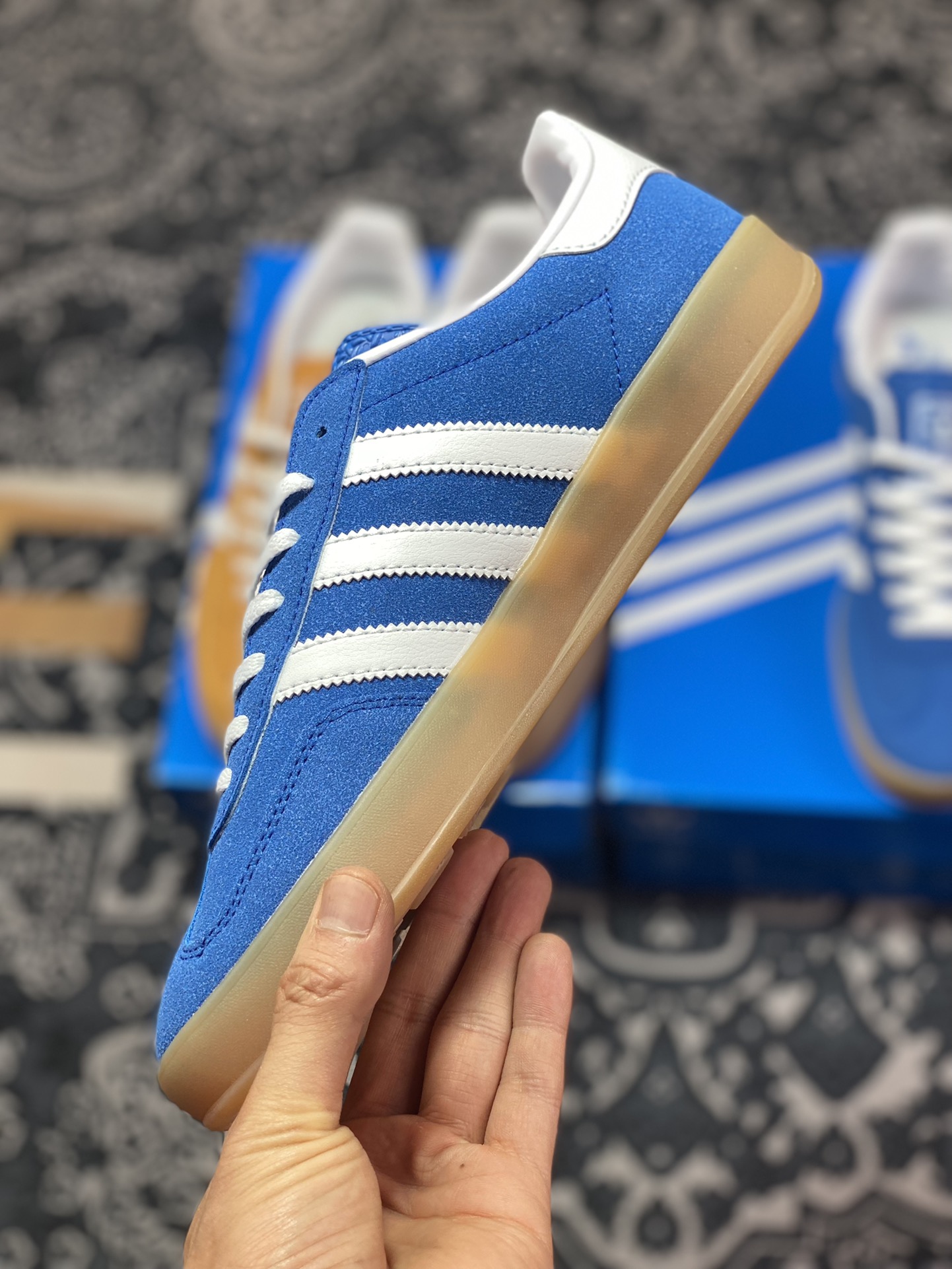 Adidas Gazelle Indoor Trainers low-top retro sneakers ”Royal Blue and White Rubber Sole” HQ8717