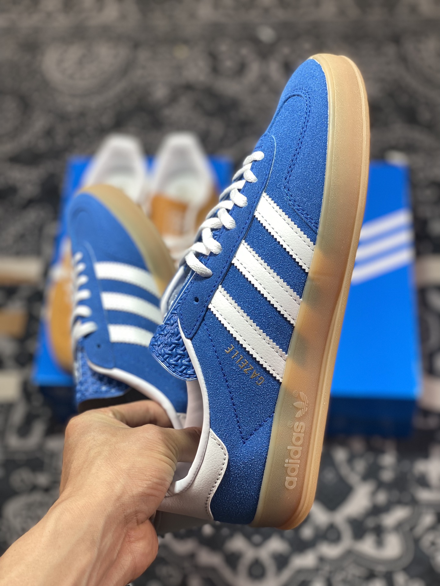 Adidas Gazelle Indoor Trainers low-top retro sneakers ”Royal Blue and White Rubber Sole” HQ8717