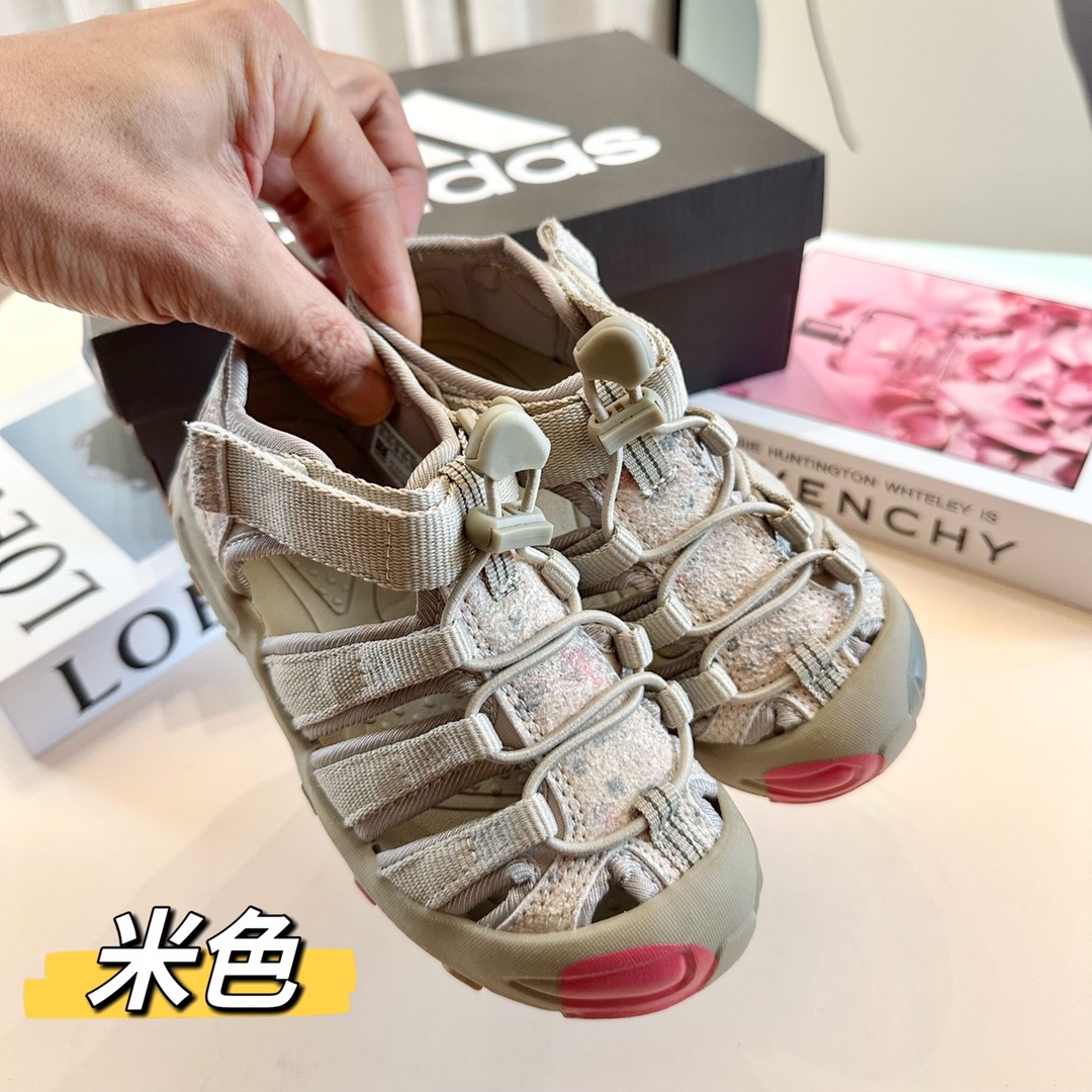 图片[6]-阿迪版儿童户外凉鞋26-37码 潮爆了！溯溪鞋真的太火🔥了！户外风满满！爬山涉水溯溪都不在话下❗️大开好穿脱，鞋头护趾！后跟包裹性很强！穿上它去户外尽情的玩耍吧🏃-选品中心