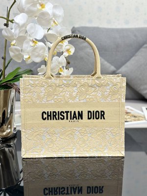 Dior Book Tote Good Handbags Tote Bags Apricot Color Gold Embroidery Lace
