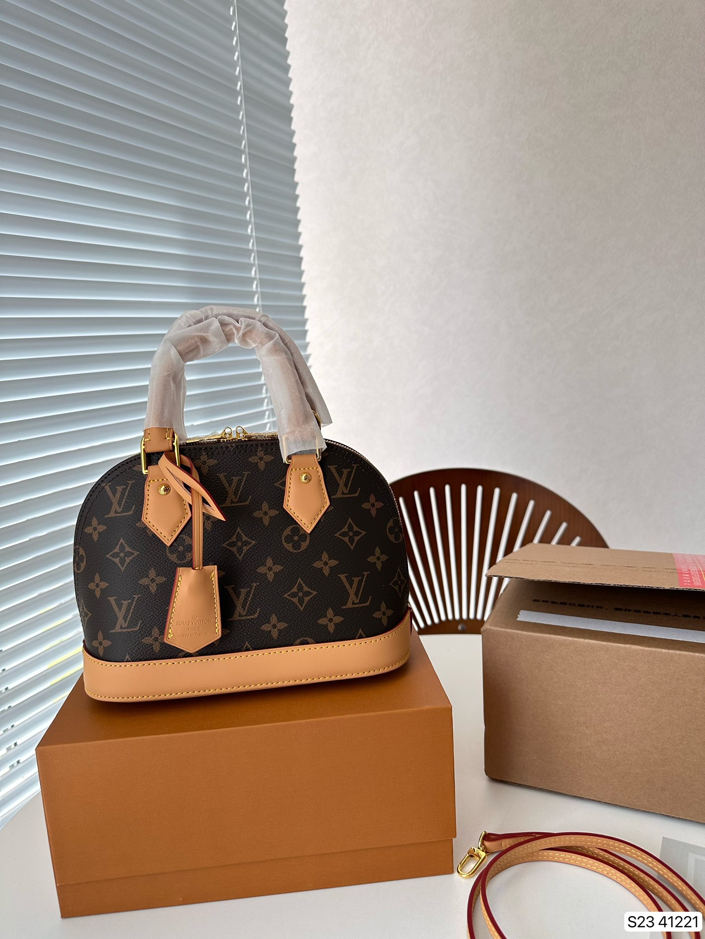 uit China 2024
 Louis Vuitton Tassen handtassen